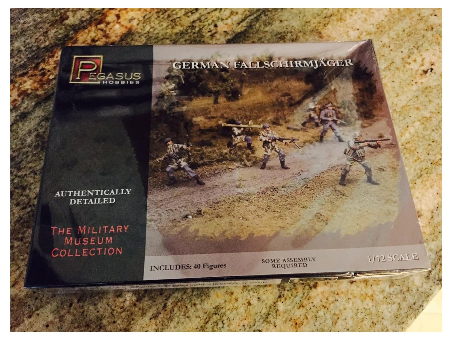Pegasus PG7224 – WW II: German Paratroopers 1: 72 Plastic Model Kit
