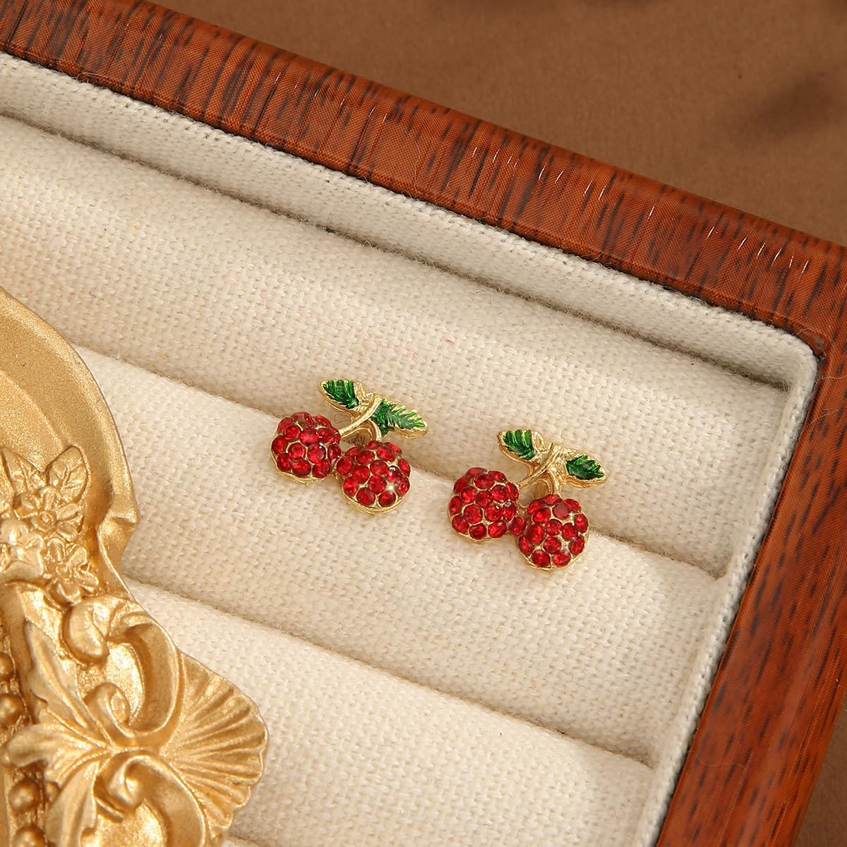 ONLYJUMP 3D Rhinestone Cherry Earrings Necklace Set for Women Funny Charm Red Cherry Earring Sweet Fruit Necklace Earring Summer Tropical Fruit Green Leaf Charm Jewelry