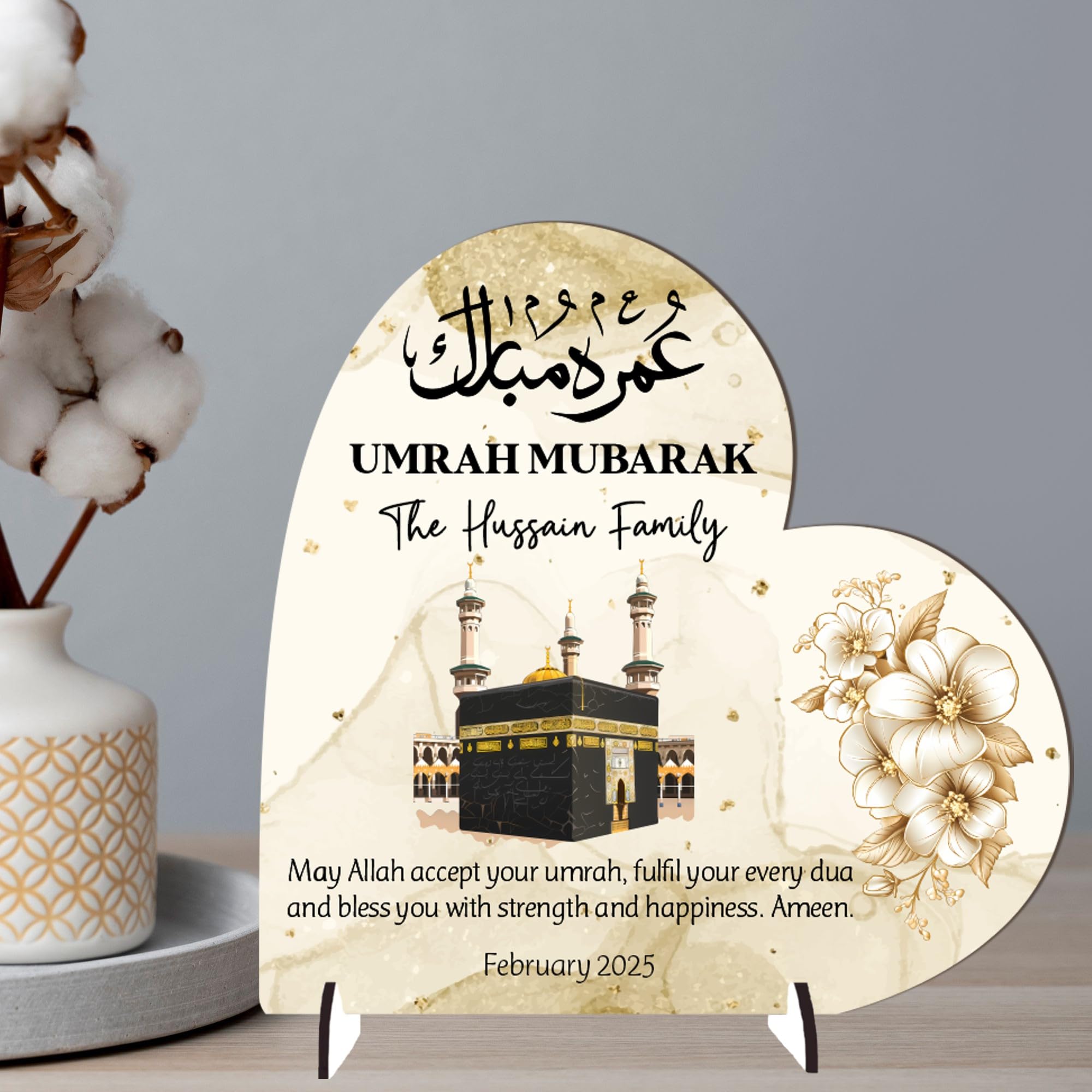 Heart Plaque Personalised Umrah Mubarak Heart Plaque for Families – Sentimental Islamic Gift for Pilgrims – Custom Arabic Names & Date Keepsake (Gold, MDF Wood - Medium - 135mm x 130mm)