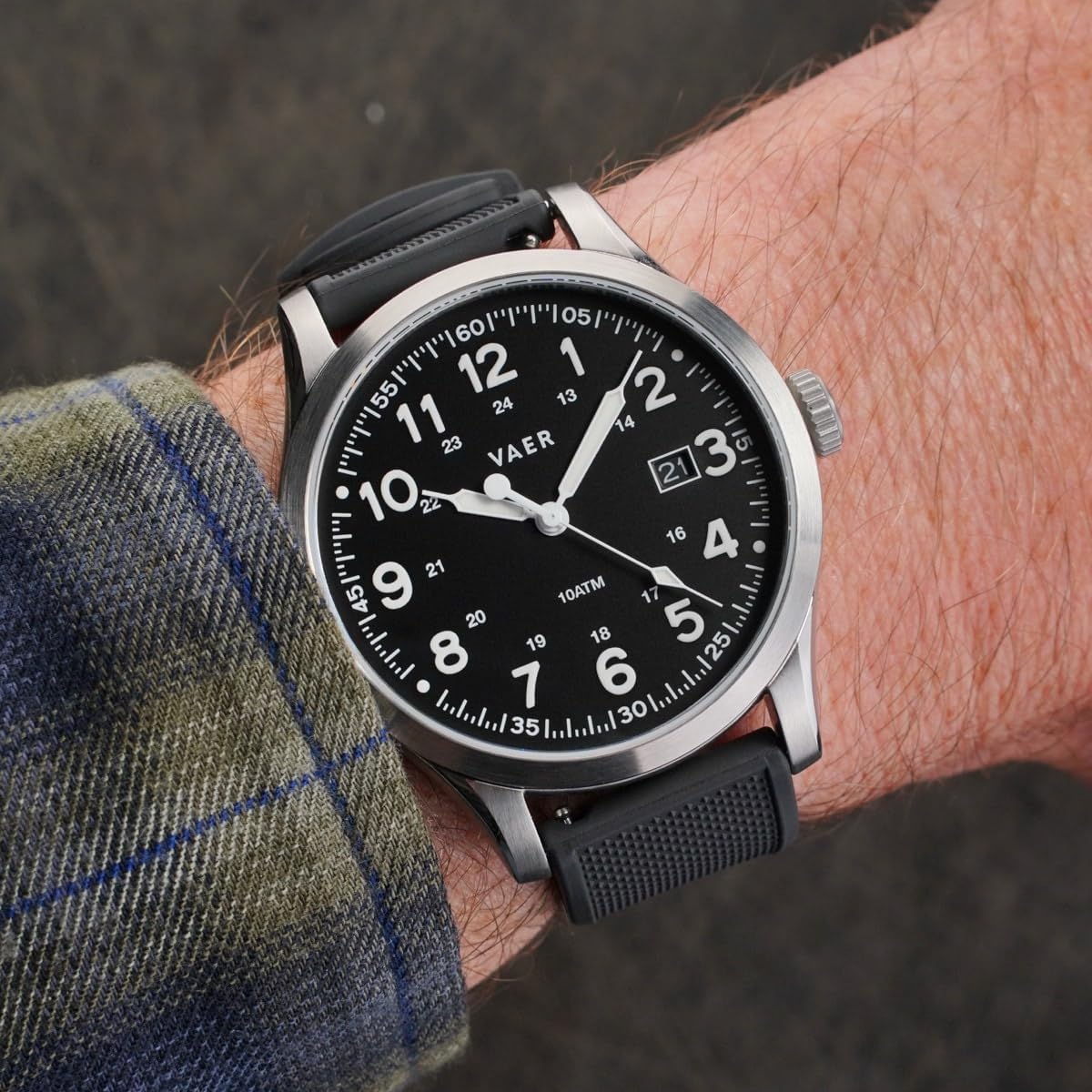 Vaer Men’s Field Watch, Quartz Movement for Accurate Timing, Scratch Resistant Sapphire Crystal, Locking Screw-Down Crown, Iconic Replica of The A-11 Military Watch for Men of WW2