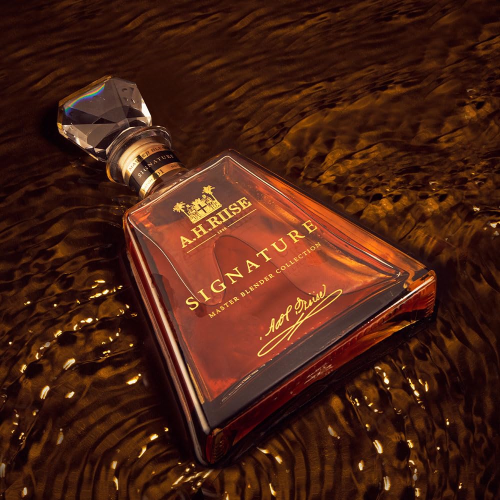 A.H. Riise Signature Master BlenderCollection| Premium Spirituose auf Rumbasis |Luxus Range|Lieblicher Geschmack | 700 ml | 43,9% Vol.