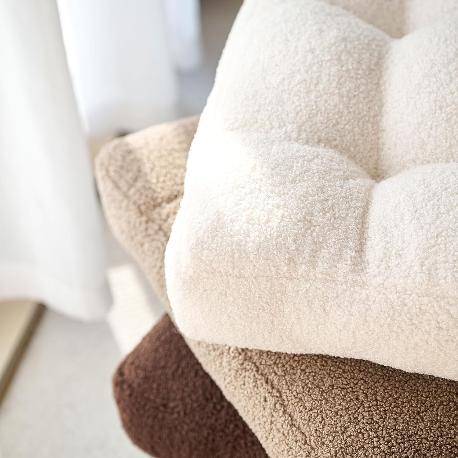 vctops Sherpa Fleece Square Chair Cushions for Dining Chairs, Soft Comfortable Chair Pads Floor Cushions Fuzzy Seat Cushion for Kitchen Chairs Home Decor (White,18"x 18")