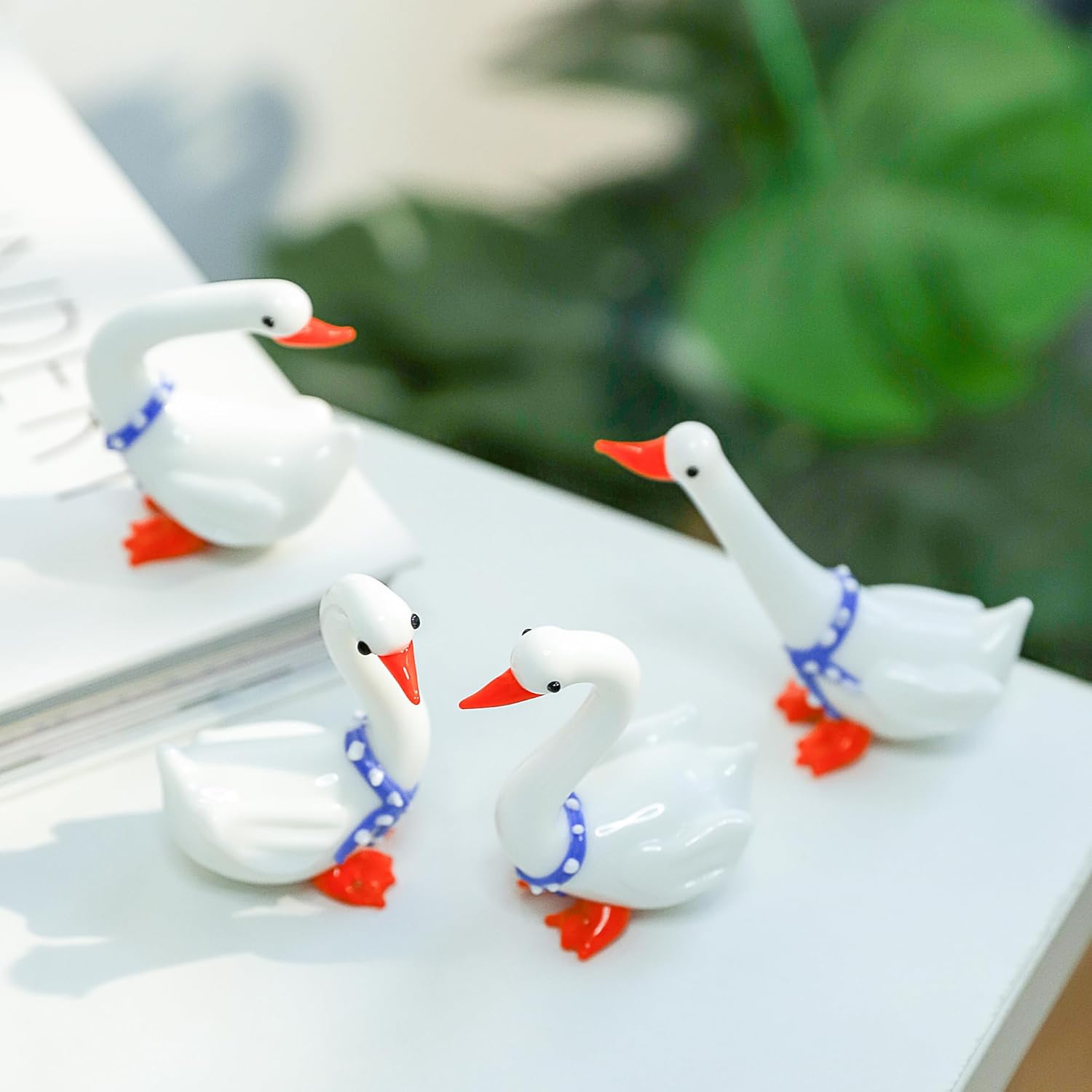 4pcs Mini Glass Goose Figurines Miniature Blown Glass Desk Goose Statue Small Animal Ornaments fo...
