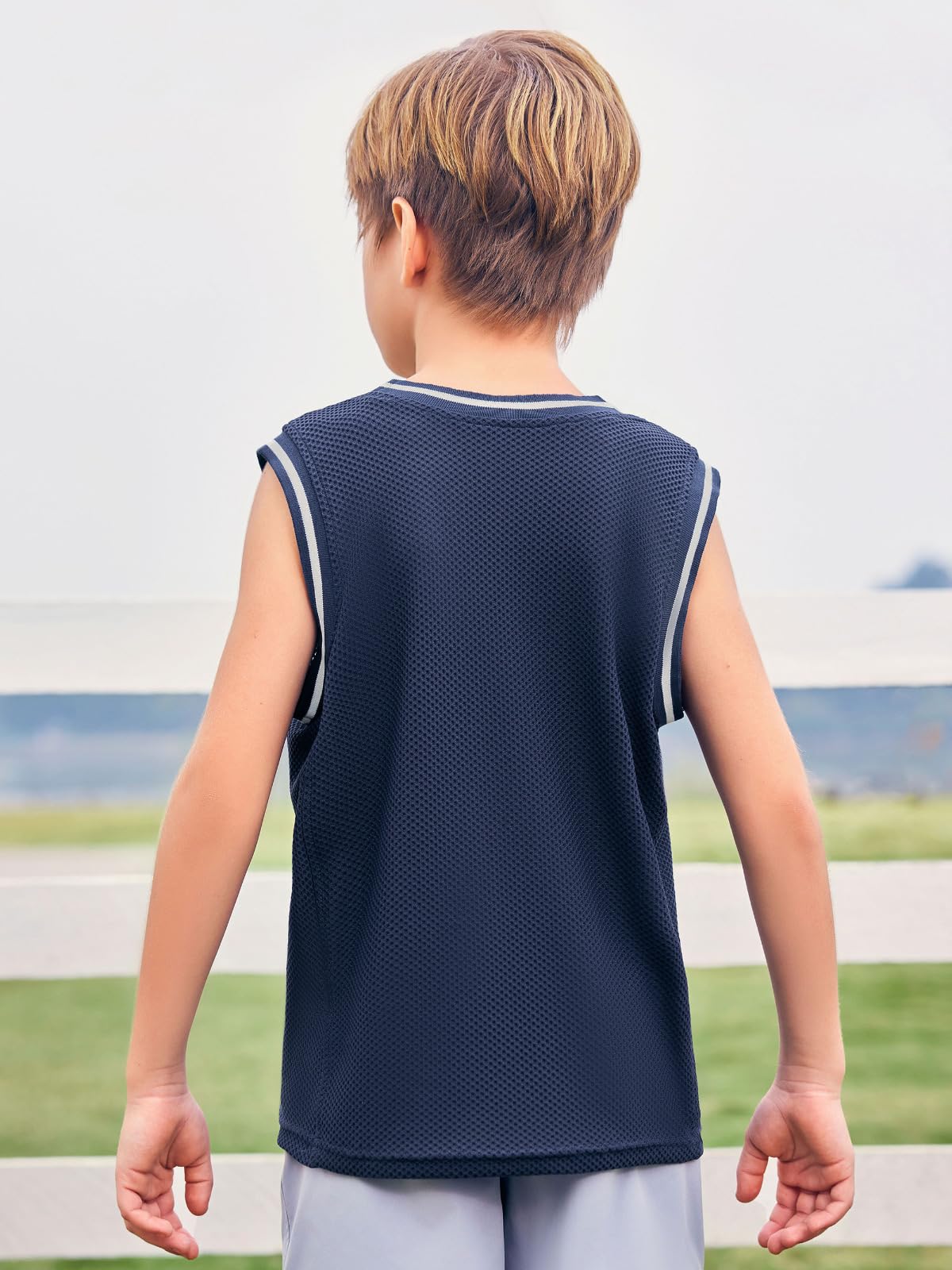 Haloumoning Jungen Unterhemden Sommer Sportliche Tank Top Kinder Leicht Ärmellose T-Shirts Basketball Trikots Tops