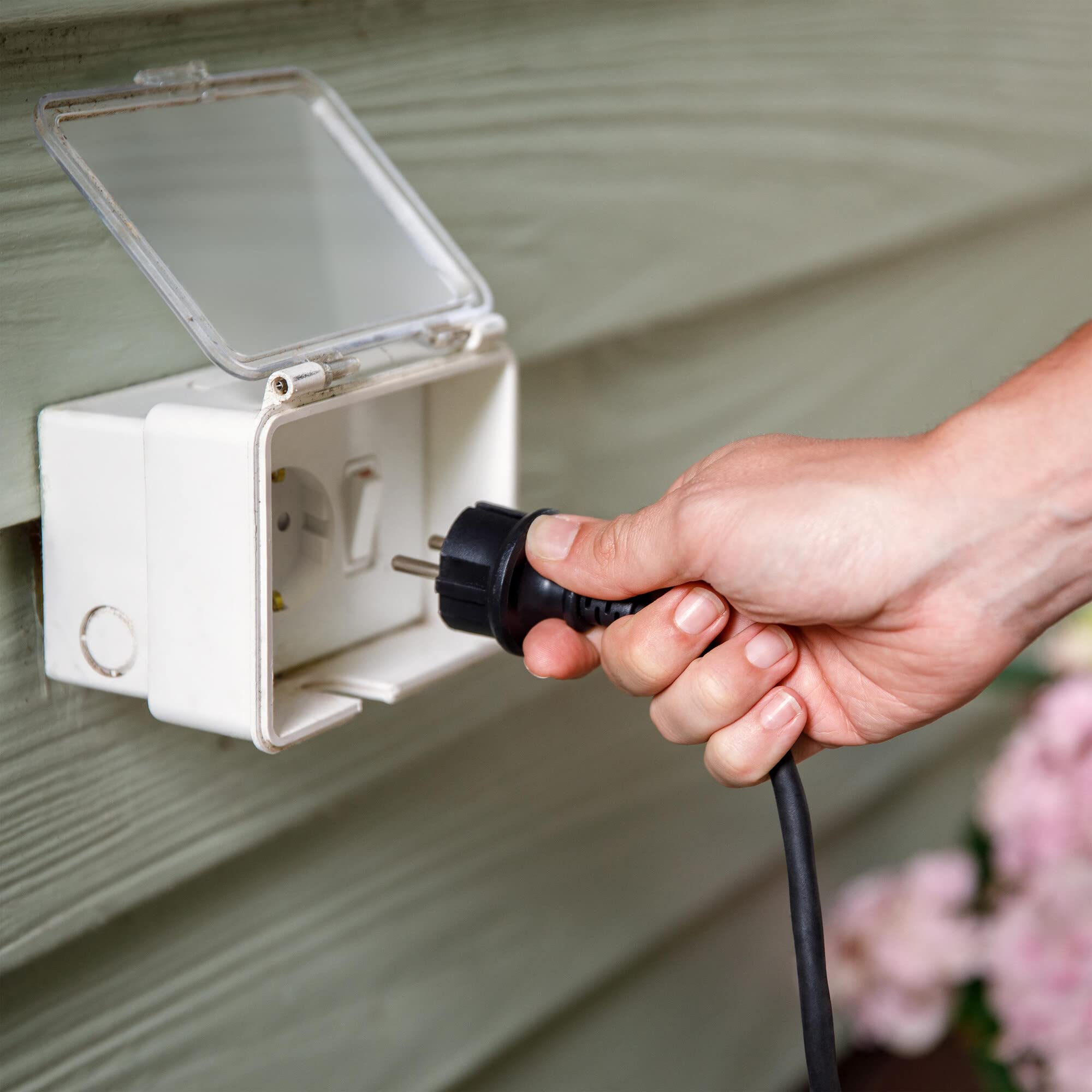 Philips Hue Outdoor Niedervolt Netzteil (40 W), wetterfestes Netzteil für die Hue Außenbeleuchtung, smarte Lichtsteuerung über Sprache oder App, schwarz