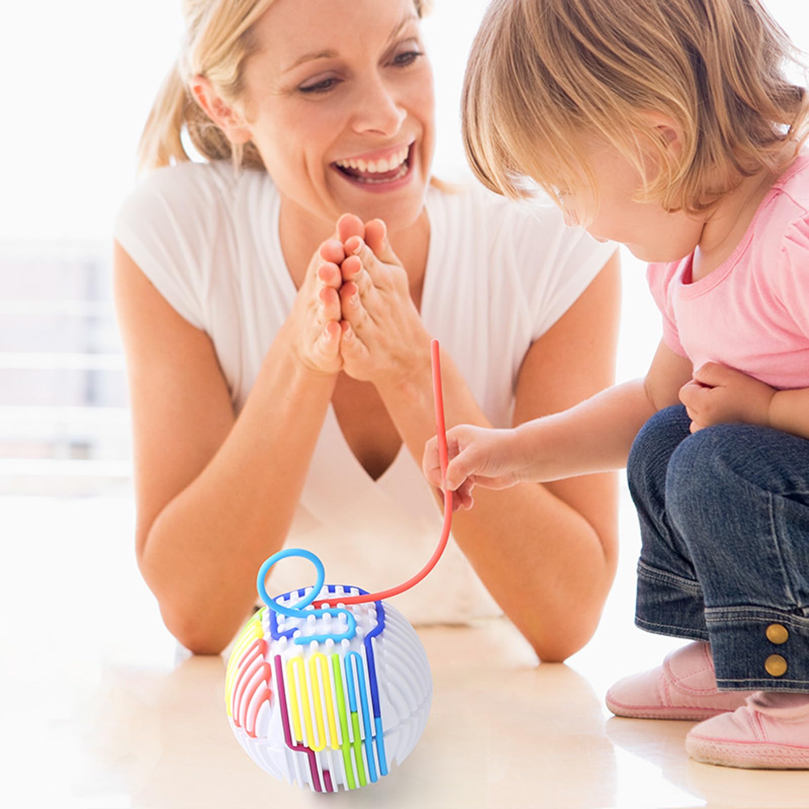 Sensorischer Aktivitätsball mit 16 Saiten – Fidget-Spielzeug für Stressabbau, ADHS, Autismus & Angst. Konzentration & Entspannung, Sensorik spielzeugPerfekt für Kinder ab 3 Jahren und Erwachsene.