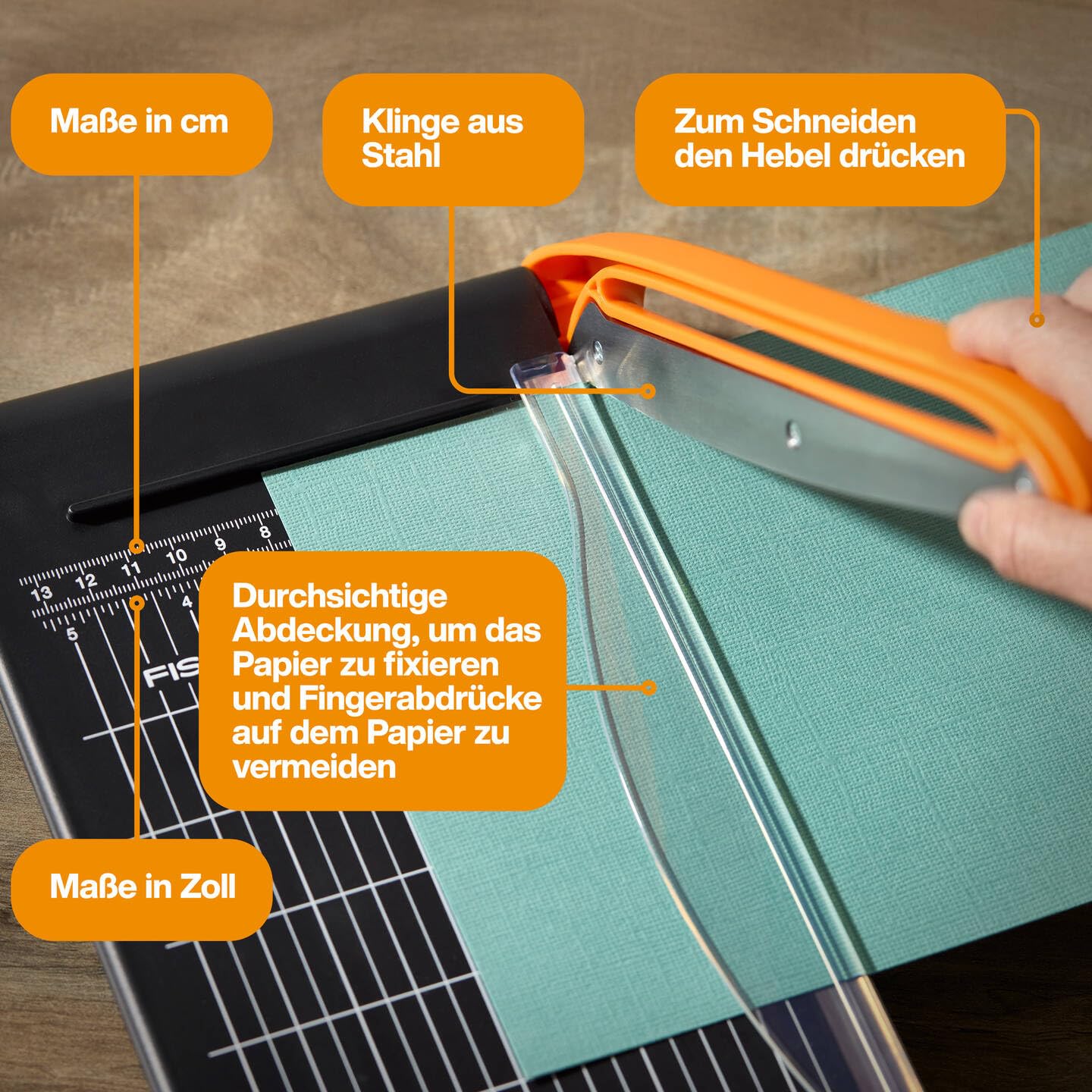 Fiskars Hebel-Papierschneidemaschine, A5-Hochformat, A4-Querformat, Selbstschärfende Klinge, Mit Fingerschutz, Bypass, Recycelte Materialien, 1077982