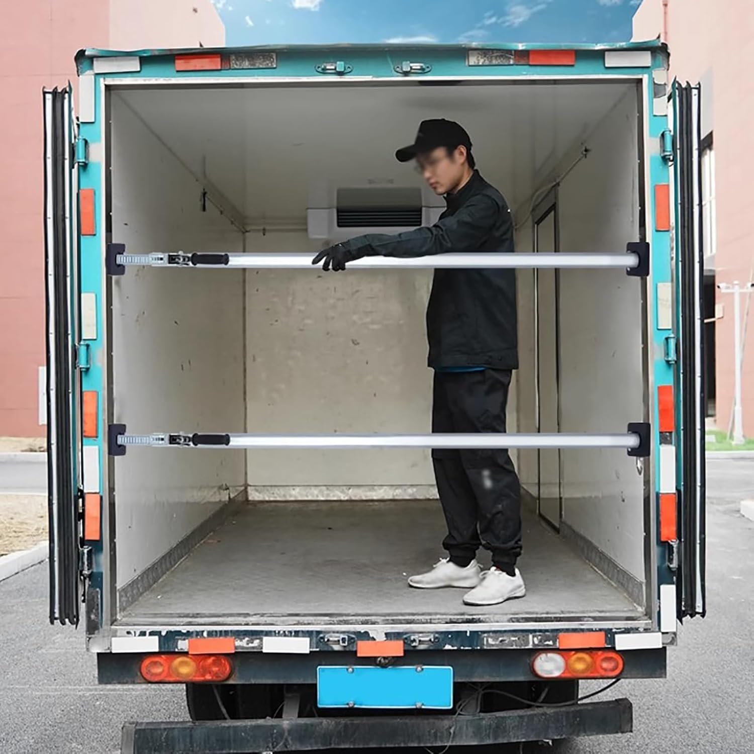 Extendable Non Slip Truck Bed Divider,Heavy Duty Steel Ratcheting Cargo Bar,Cargo Stabilizer Pole with 440 lbs Capacity(235-273cm)