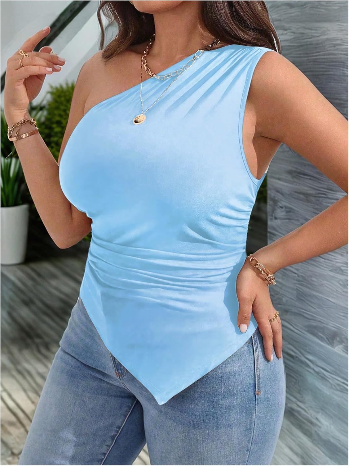 WDIRARA Women's Plus Size One Shoulder Tank Top Ruched Asymmetrical Sleeveless Tops - Image 4