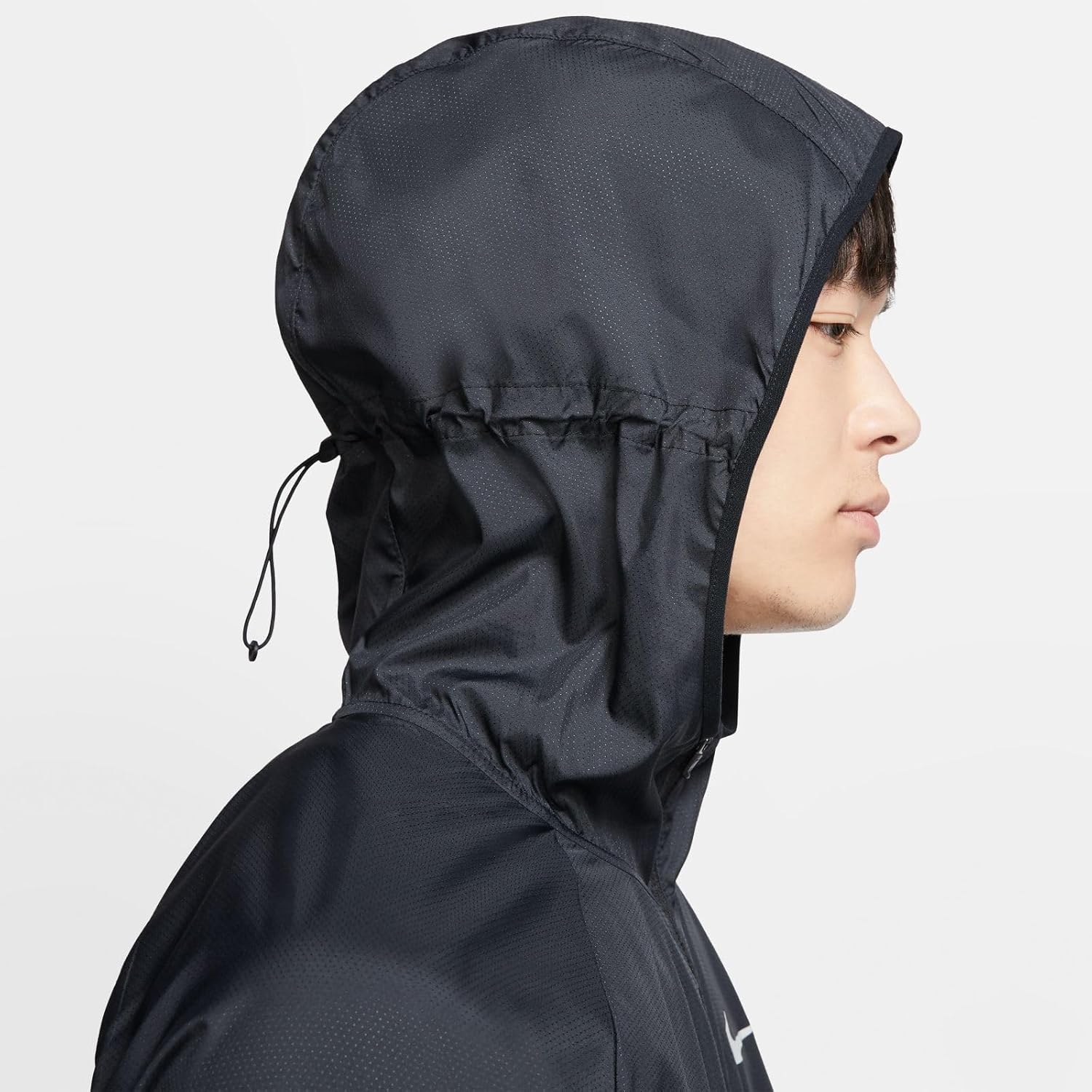 Nike The Essential Men's Jacket Features Lightweight, Water-Repellent Fabri