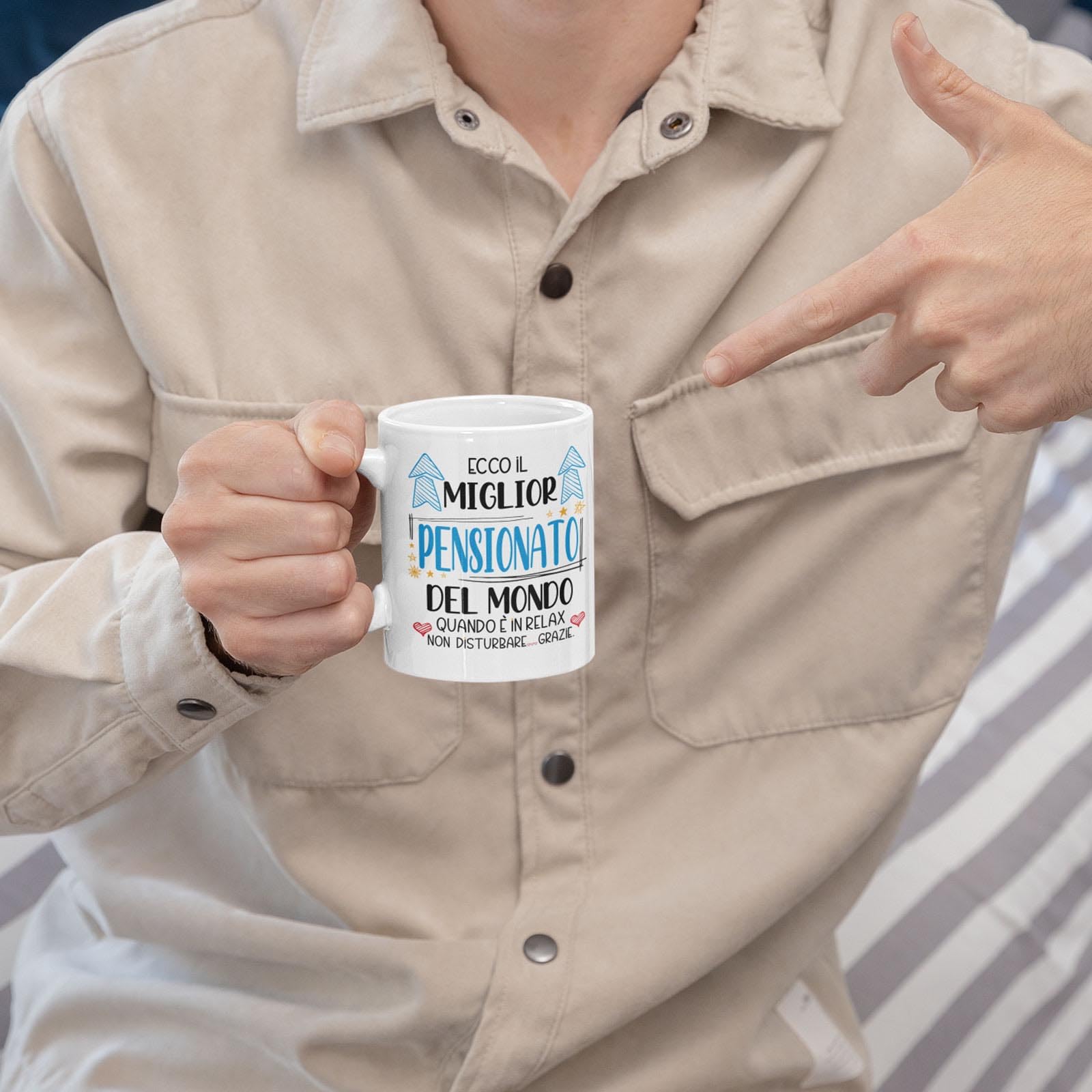 STAMPATEK Tazza Regalo Pensionato dell'anno, Idea Regalo uomo pensione nonno pensionato, compleanno uomo, Tazza Miglior Pensionato del Mondo in Relax - MUG178