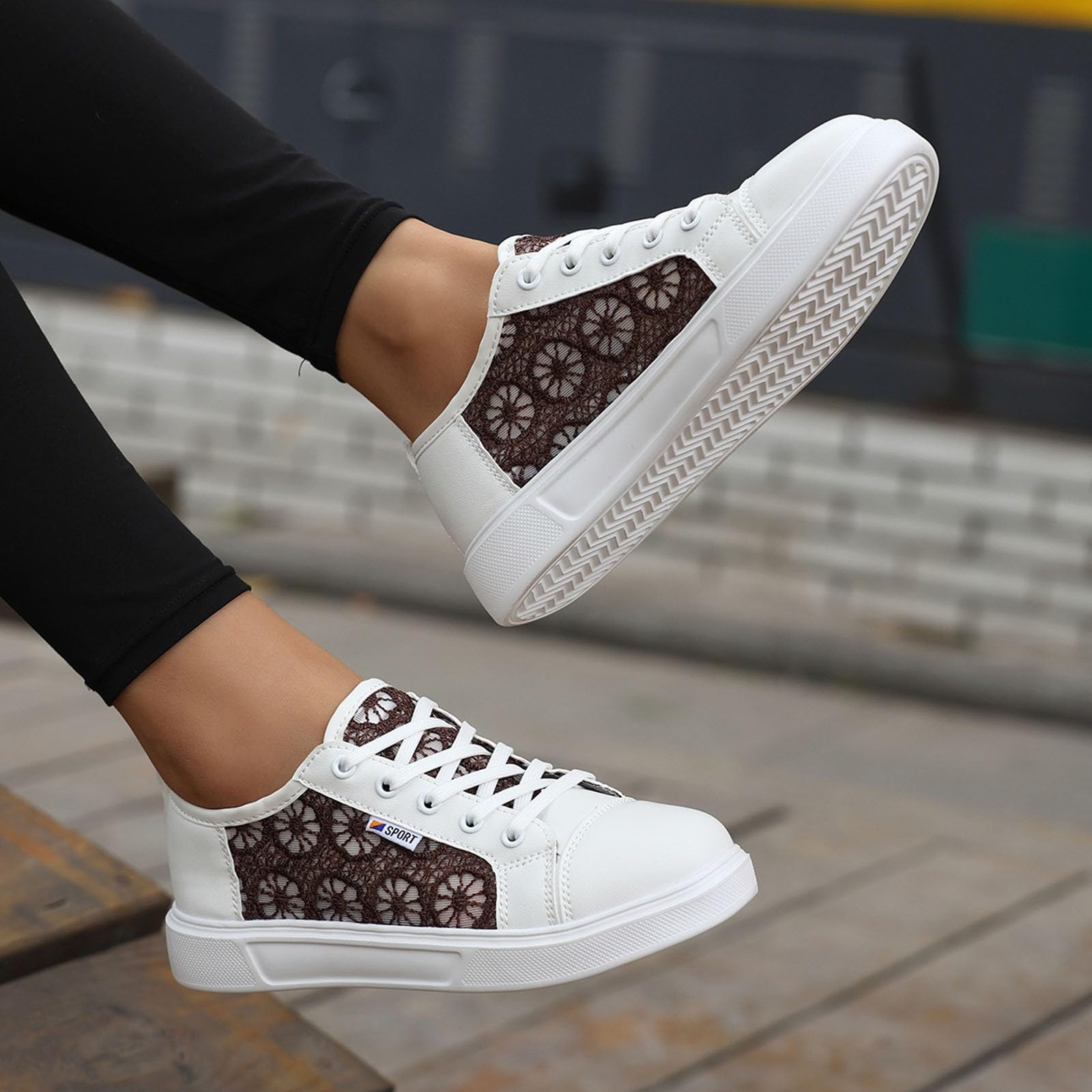 Damen Spitze Dirndl Schuhe Trachten Sneaker Elegant Stoffschuhe Flache Bestickte Freizeitschuhe Flach Mesh Walkingschuhe Atmungsaktive Sommer Turnschuhe