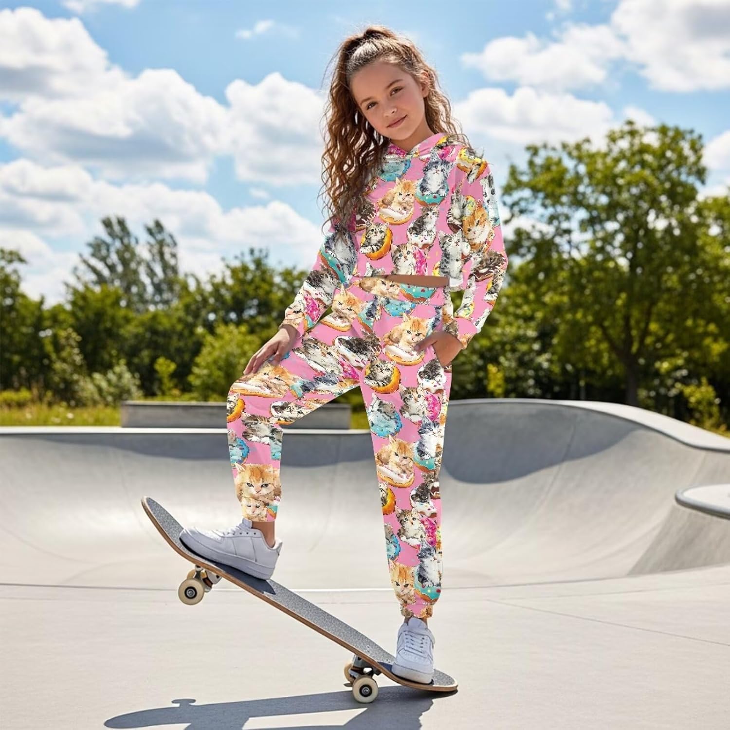 Girls Sweatsuit and Sweatpants 2 Piece Outfits Pullover Crop Tops for Kids Comfort Athletic Hoodies