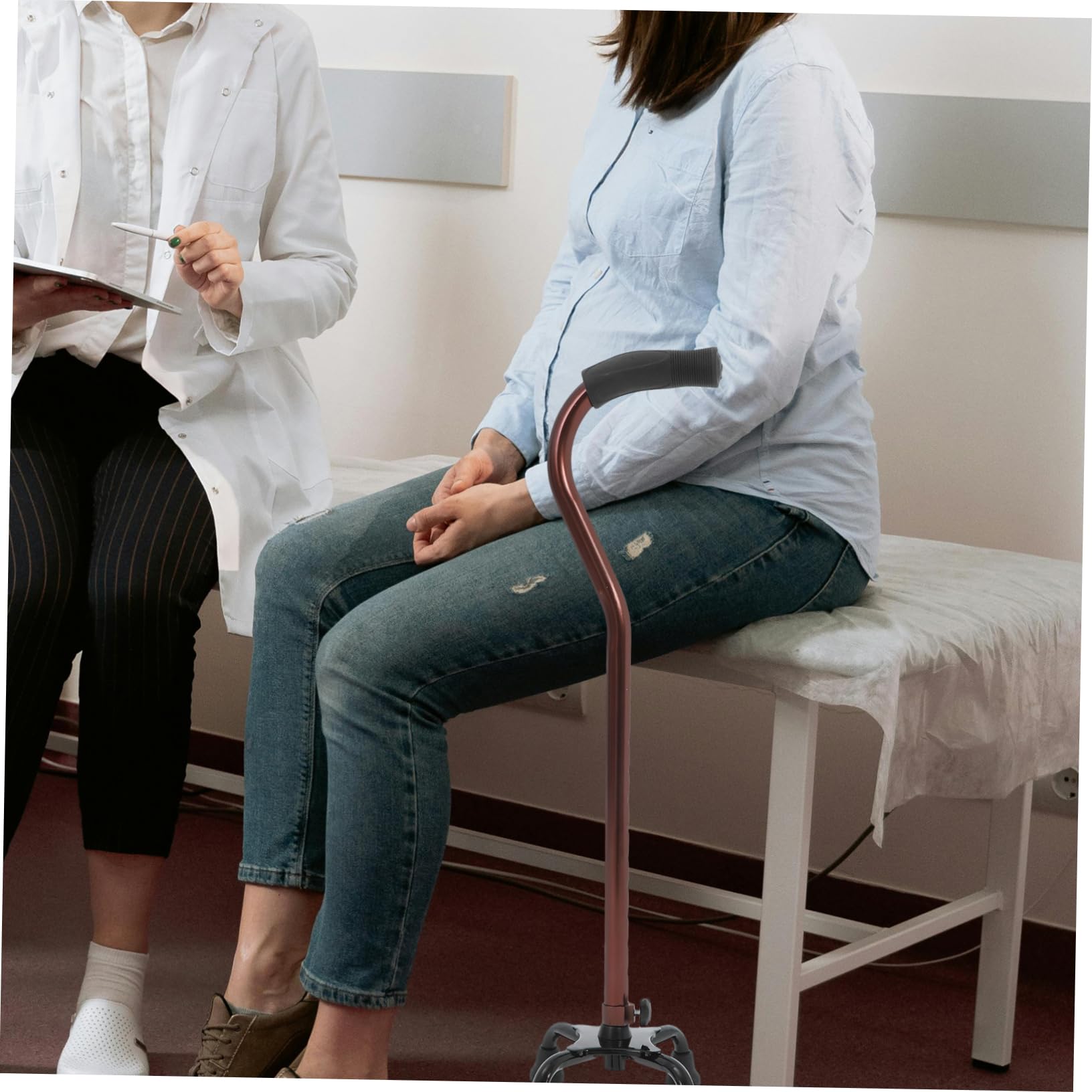 Bastón Estable De Cuatro Patas Mango Ergonómico y Almohadillas De Goma Antideslizantes Aleación De Aluminio y Base De Acero para Adultos Mayores Interiores