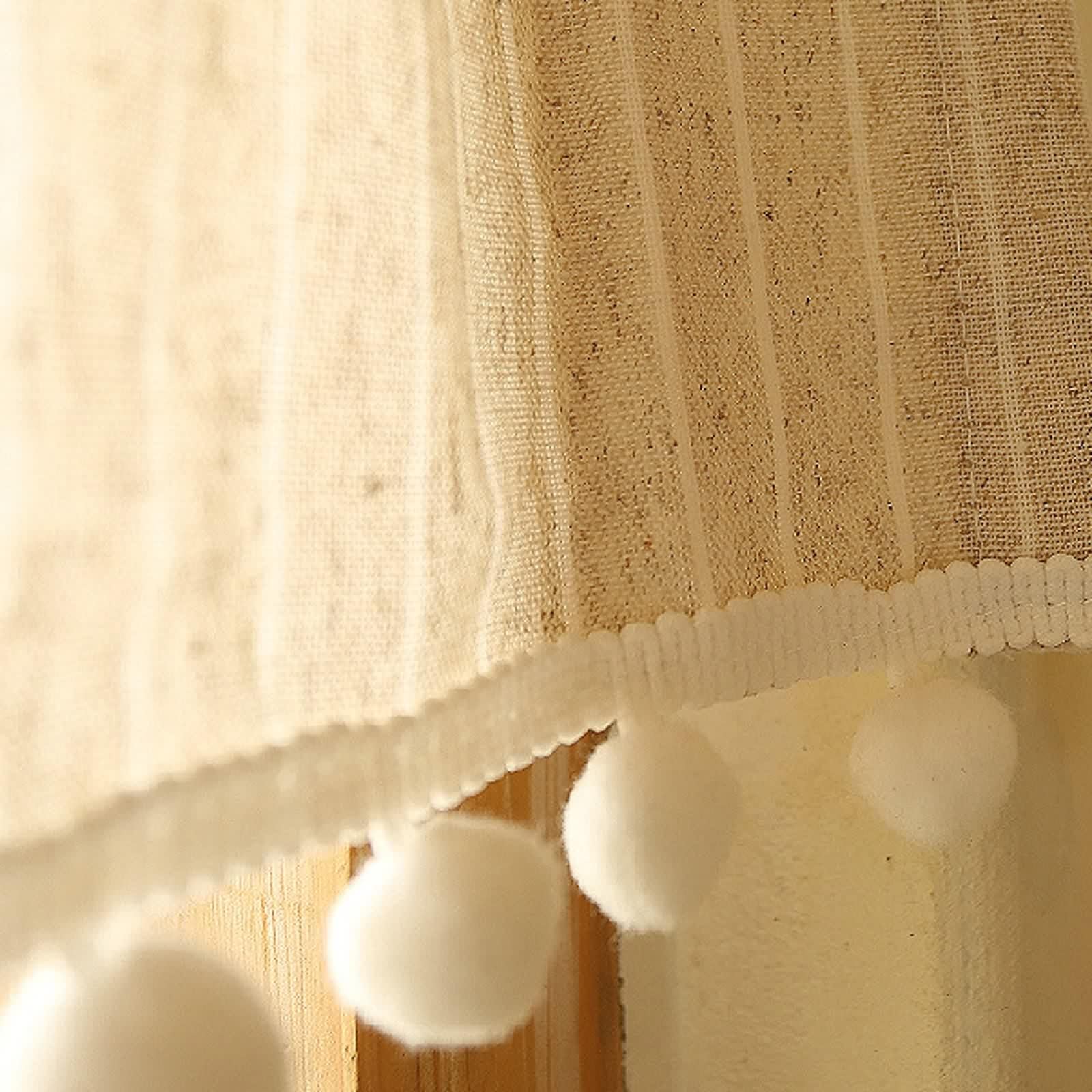 Kurze Gardinen Küche, Verdunkelung Bistrogardine Beige Polyester Scheibengardinen Einfarbig mit Streifenmuster und Pompons BxH 135x150cm