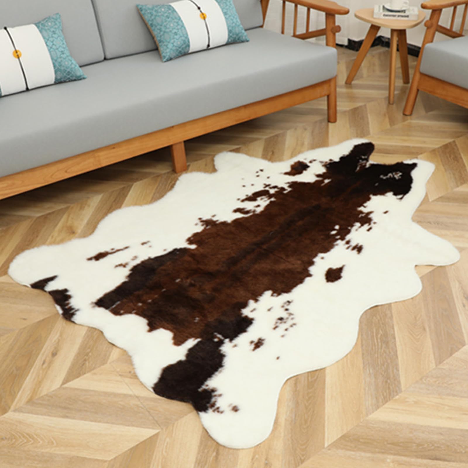 Cow Skin Rug Tapis en Peau de Vache en Fausse,Tapis en Peau De Vache Synthétique,Tapis en Fausse De ZèBre,Tapis de Vache,Antidérapant,pour la décoration intérieure
