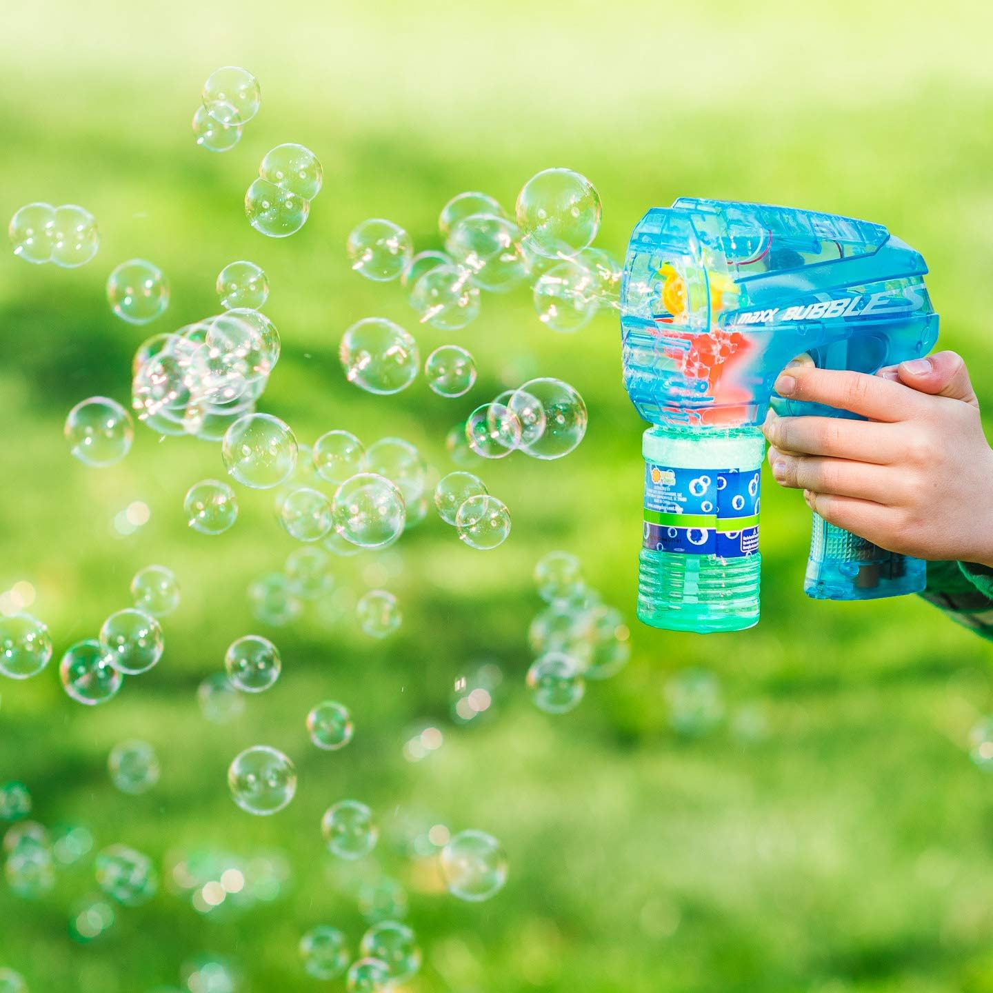 Bubble Blaster with Light – LED Bubble Blower Toy | Summer Fun, Outdoor Birthday Party Favors for Kids | Color May Vary – Maxx Bubbles