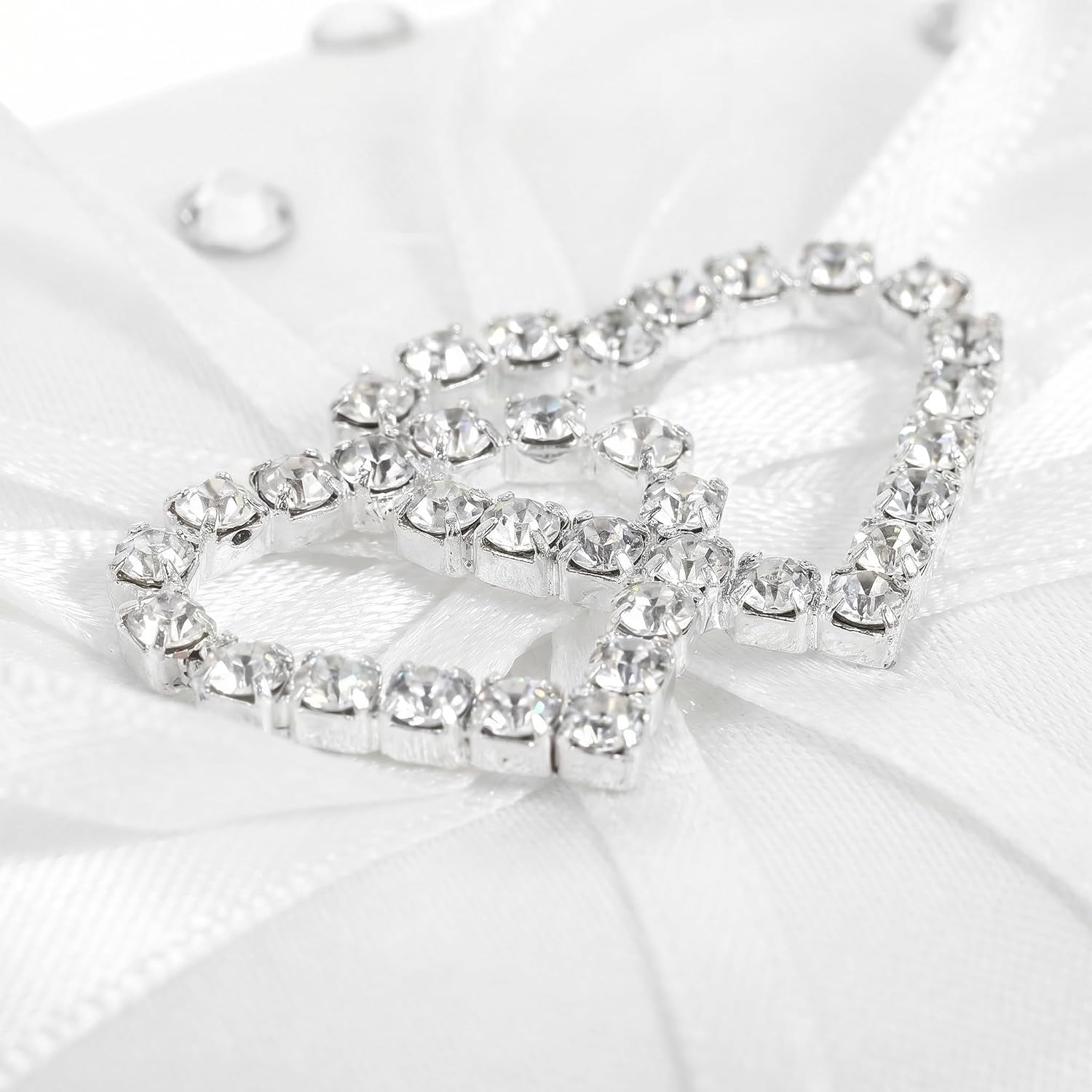 SUPVOX 2pcs White Heart-Shaped Wedding Ring Cushion with Elegant Ribbon Bow Design, Satin Fabric and Rhinestone Detail, Lightweight Portable Ring Bearer Ceremony Pillow for Anniversary