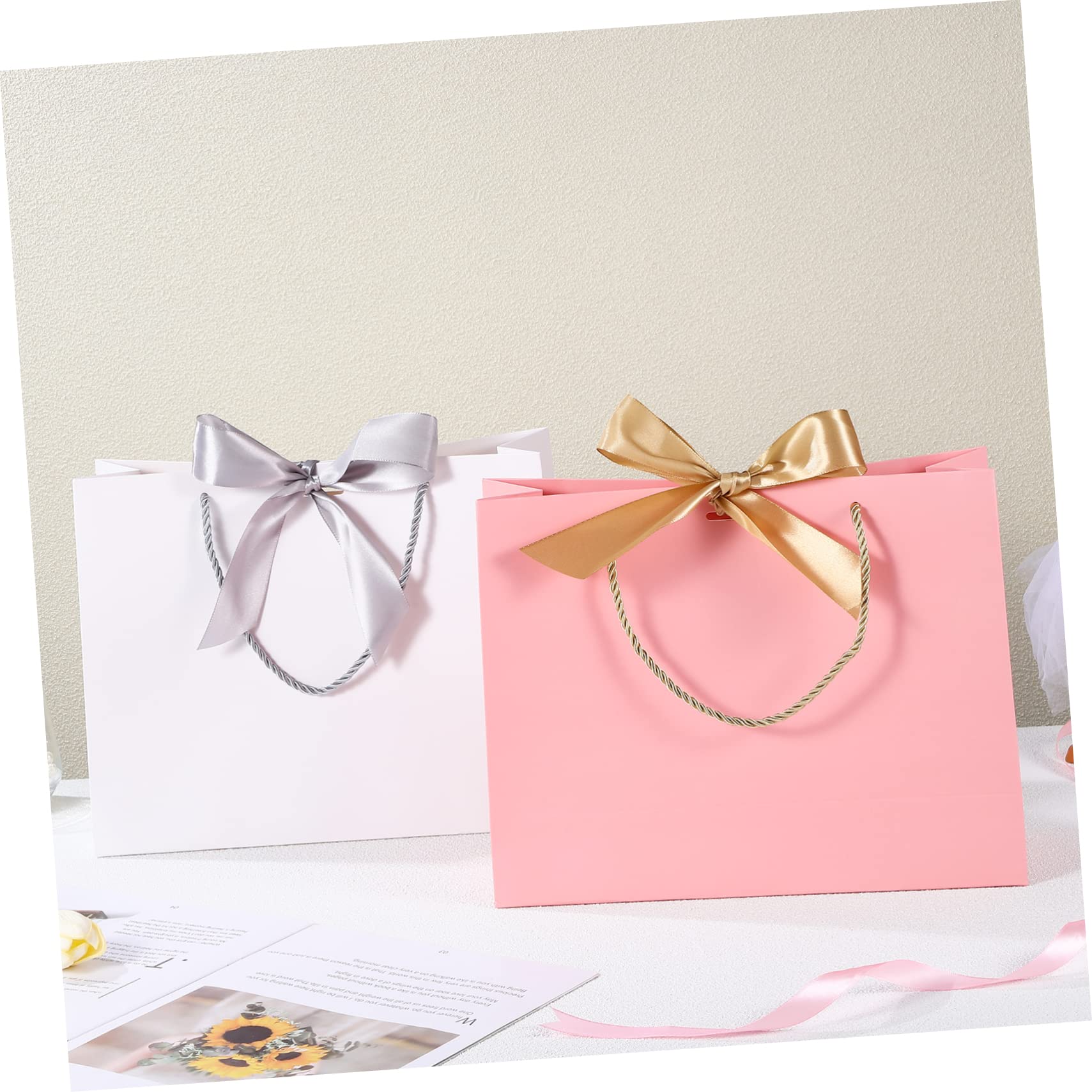 NIYANGLE 10stücke Papier Geschenktüten mit Henkeln und Schleifen für Hochzeiten Partys Geburtstage Feiertage und Feste Geschenkverpackungstüten