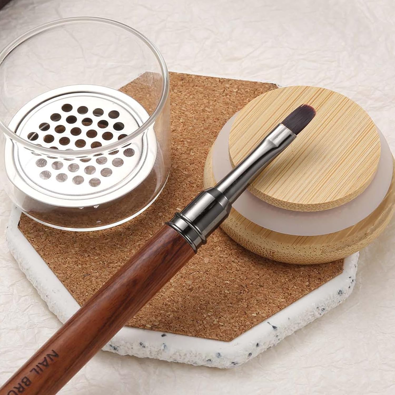 Reinforced Glass Nails Cup with Meshes Strainer and NonSlip Bottom for Gel Polishing Tools Nails Art Brush Cup with Lid