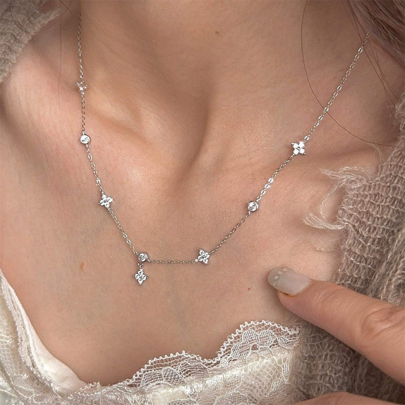 Four Leaf Clover Pendant Necklace，Dainty 925 Sterling Silver Choker Necklace with Cubic Zirconia Diamond Bezel Pendants, Short Simple Necklace for Women and Girls - Image 2