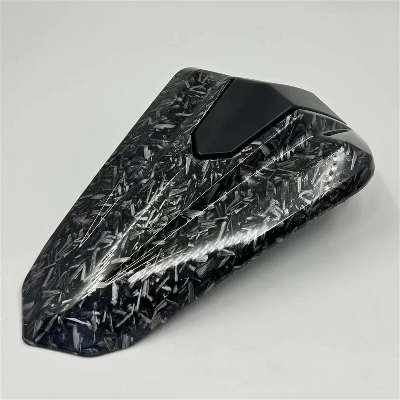 Carénage bosse en carbone CF 450SR pour alléger et profiler le siège