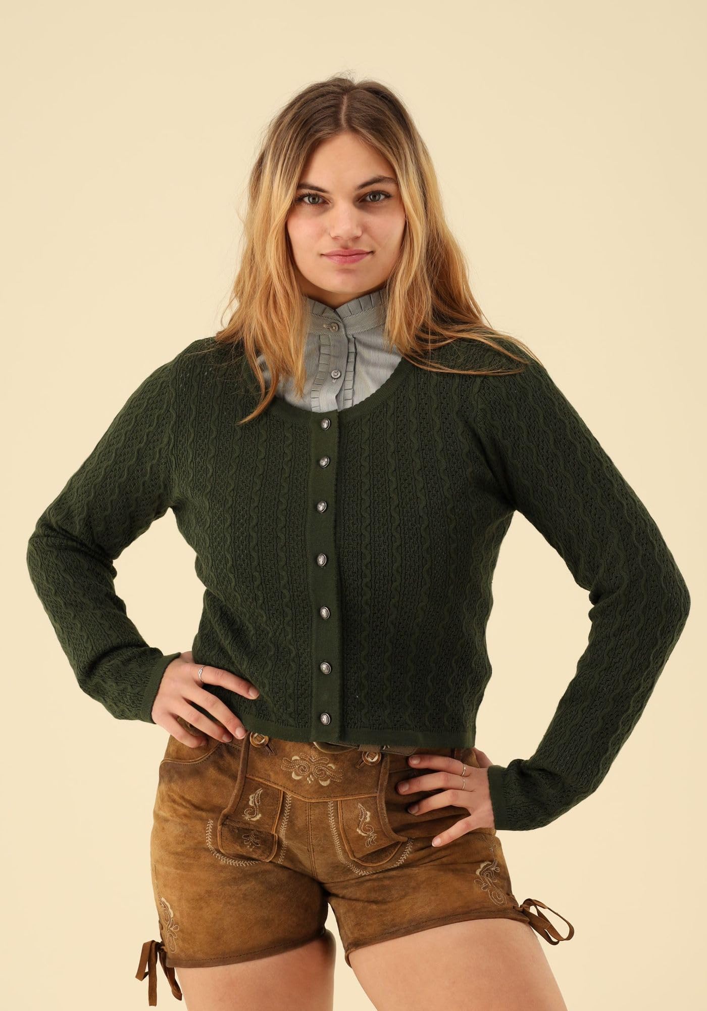 OS Trachten Strickjacke mit Rundhalsausschnitt Borida
