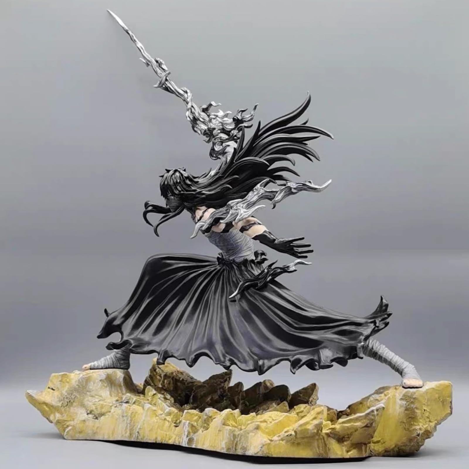 黒崎　一護 Amazon.co.jp: Carzsell 黒崎一護 無月 くろさきいちご フィギュア
