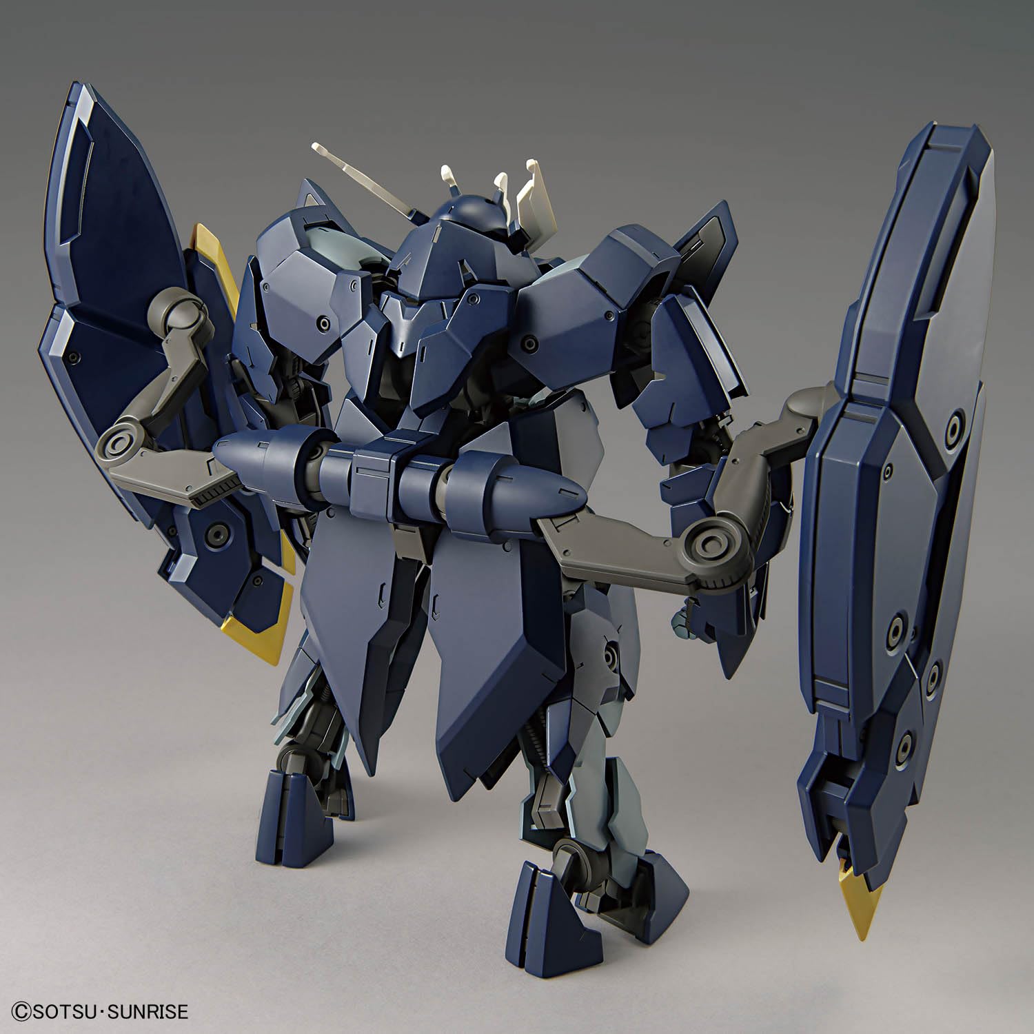 Bandai Spirits HG Mobile Suit Gundam Gundam Zagan - Tuta per orfani a sangue di ferro, scala 1:144, modello in plastica con codice colore