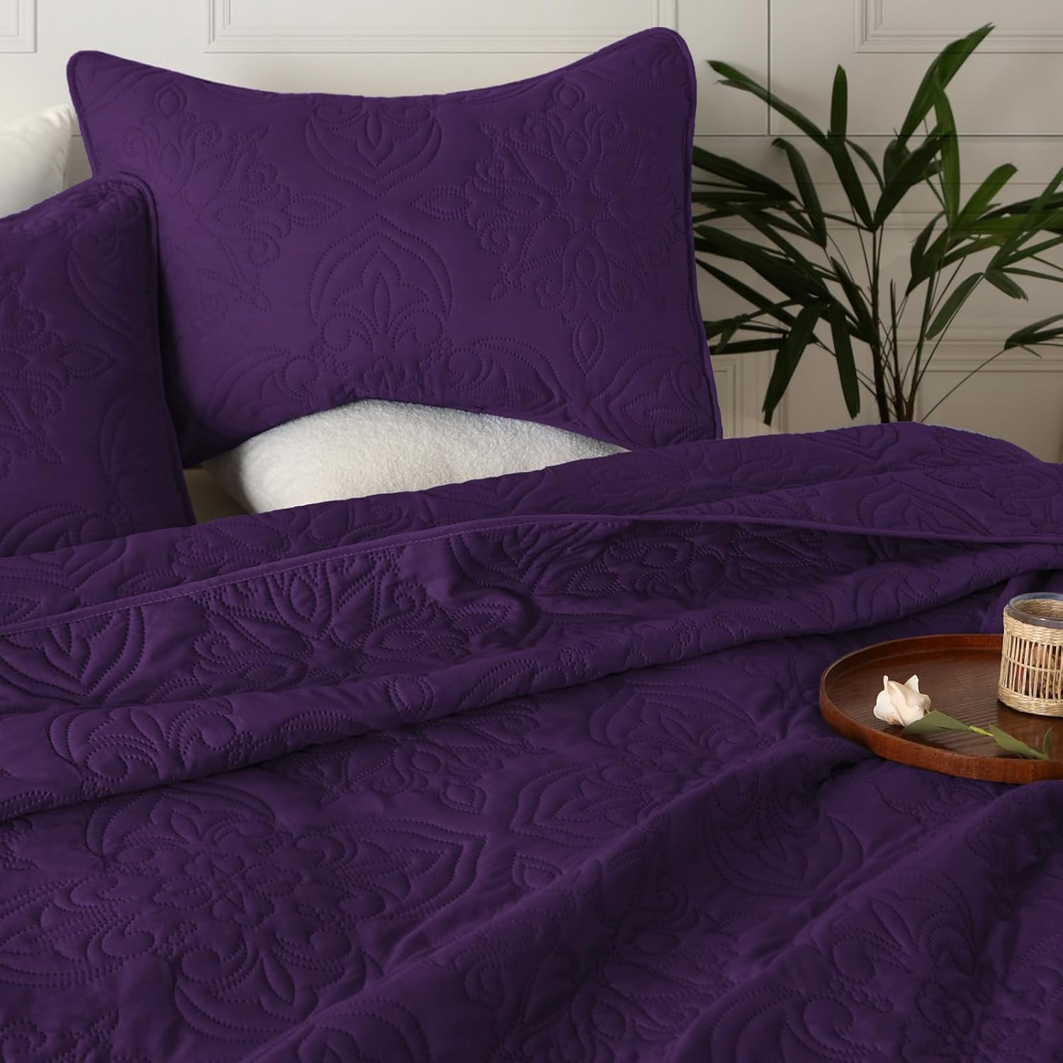 Whale Flotilla Soft King Quilt Bedding Set for All Seasons, Elegant Vintage Damask Ultrasonic Quilts Set, Lightweight Reversible Bedspread, Coverlet, Bed Cover with 2 Pillow Shams, Purple - Image 3