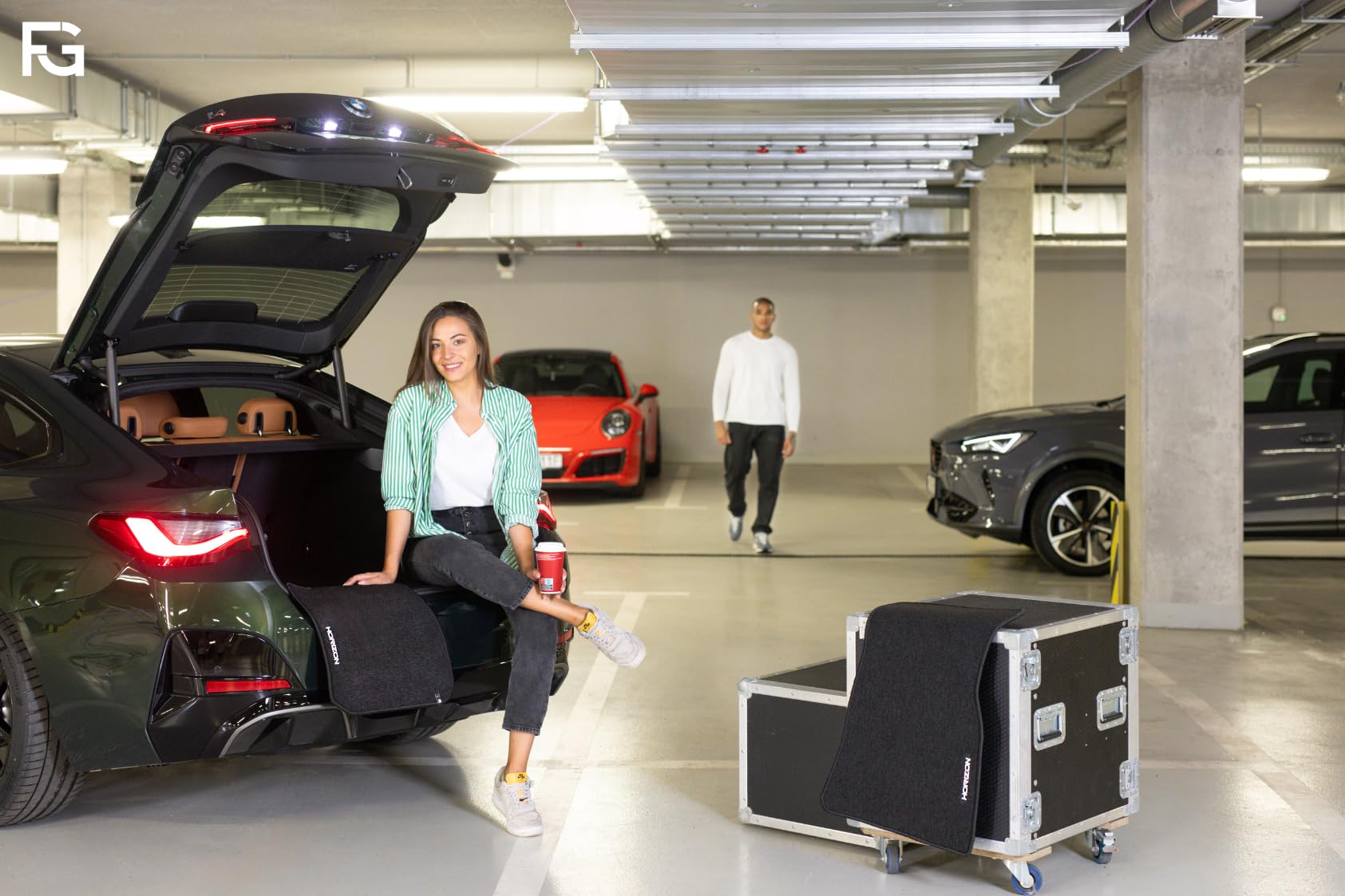 MOTOS Alfombrillas Coche Velour para Hyundai i20 III Desde 2020 - Alfombras Coche con Cierre Antideslizante y Soporte Granular, Alfombrilla Coche Duradera y Fácil de Limpiar, Diseño Elegante
