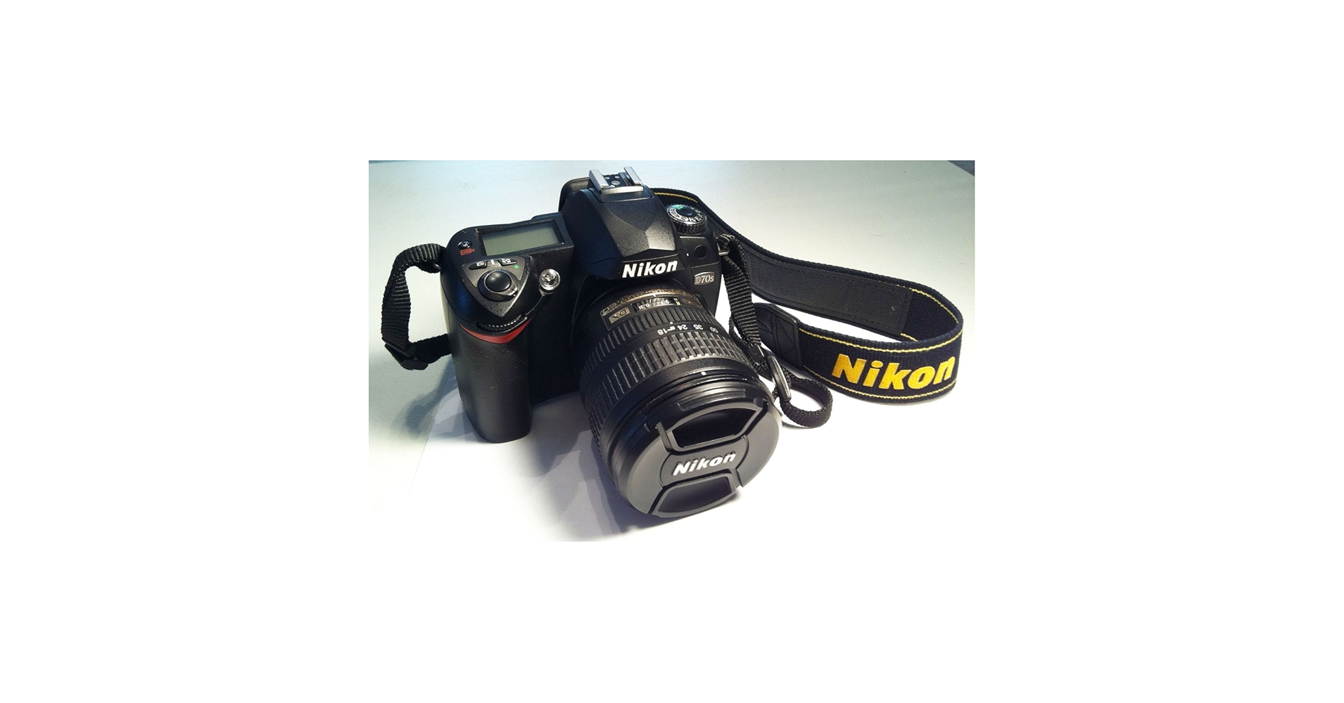 Amazon.com : Nikon D70S 6.1MP Digital SLR Camera Kit with 18