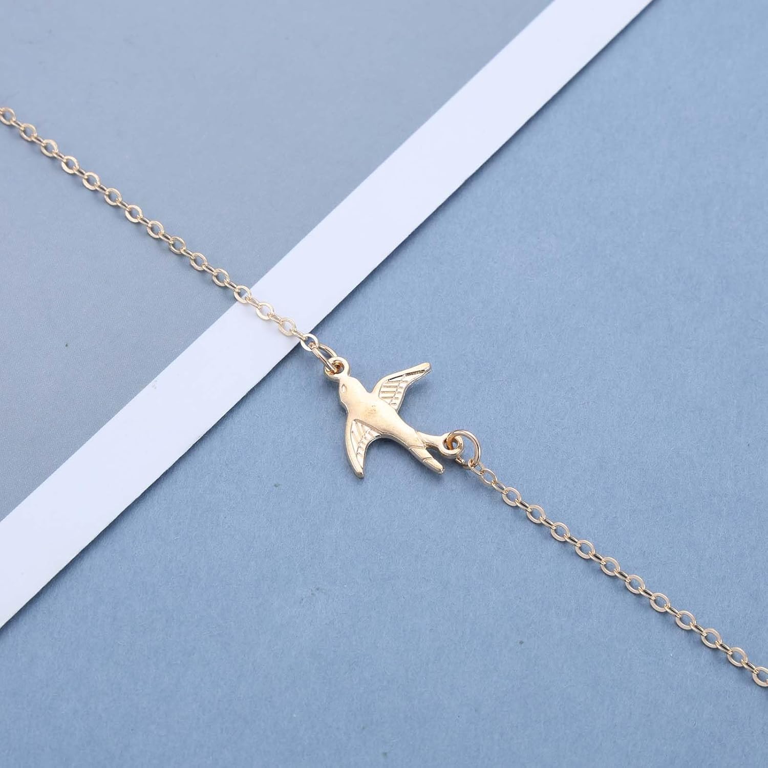 Vintage Peace Dove Pendant Necklace Gold Swallow Necklace Choker Flying Bird Necklace Chain Minimalist Small Bird Choker Jewelry for Women - Image 5