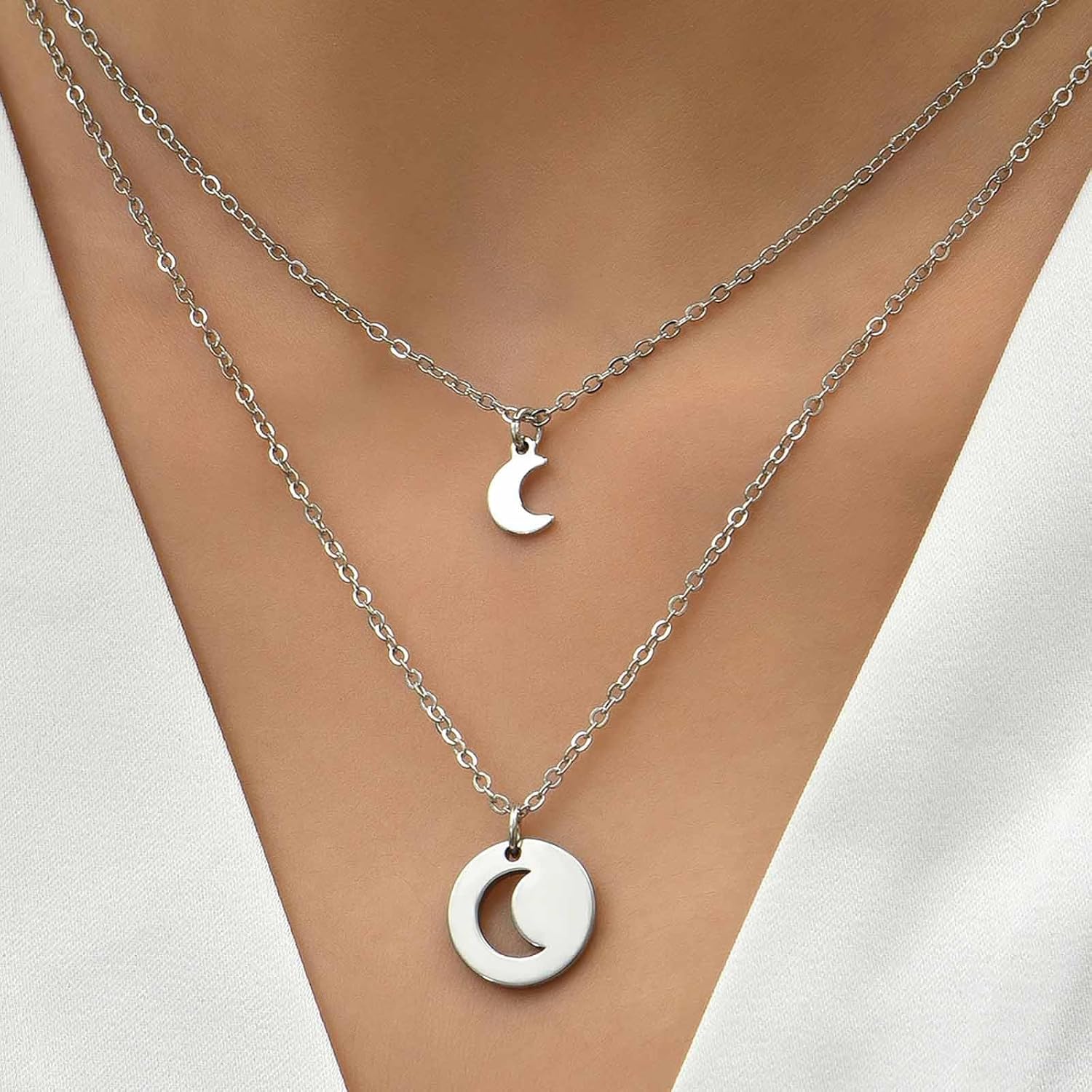 Boho Layered Moon Pendant Necklace Vintage Crescent Moon Necklace Silver Moon Disc Choker Necklace Half Moon Chain Necklace Jewelry for Women - Image 2
