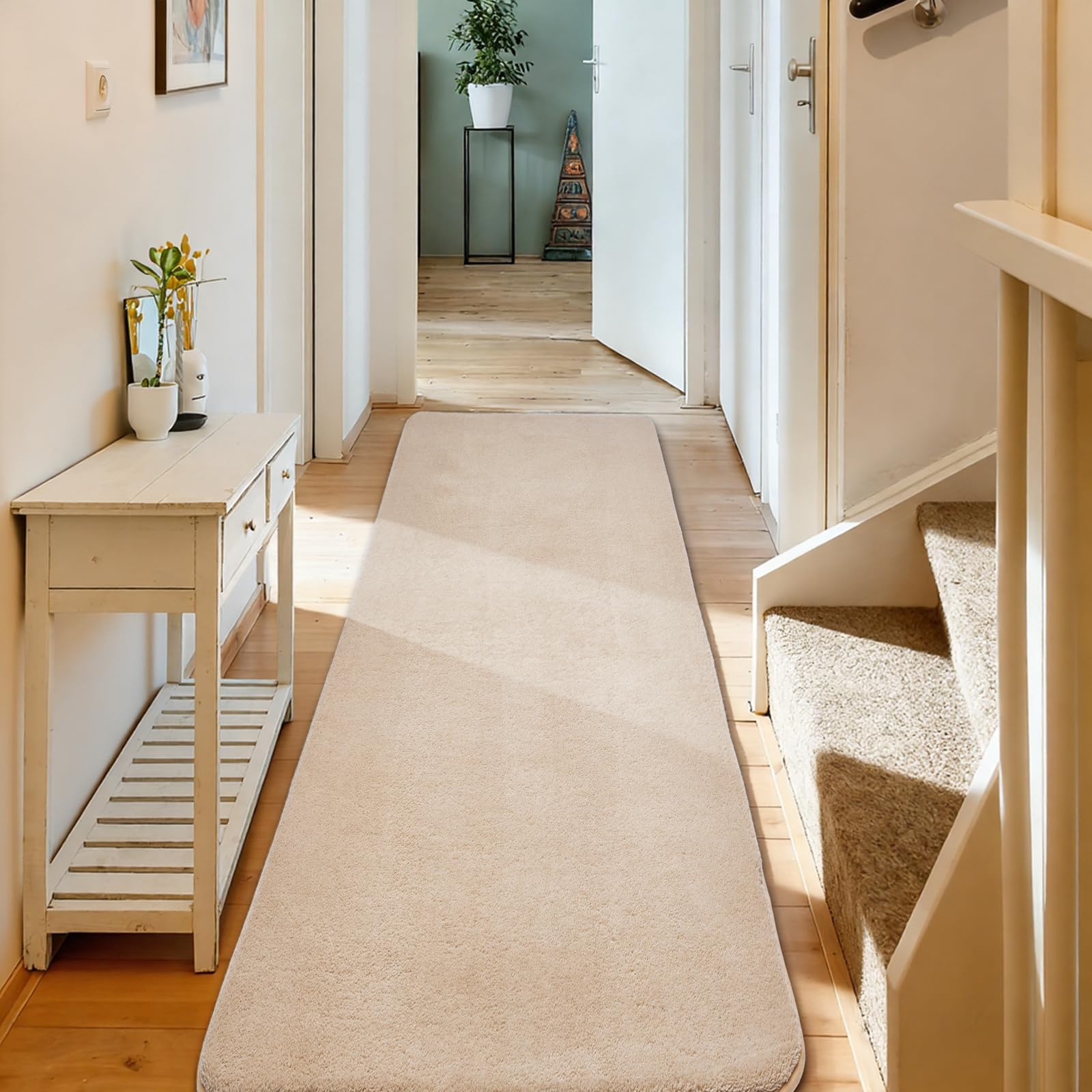 Puremy Tapis Couloir Long Uni 80x300cm, Ultra Doux à Poils Courts, Dessous Antidérapant et Lavable, Moderne et Durable, Confortable pour Entrée Interieur, Passage, Salon, Décoratif, Beige
