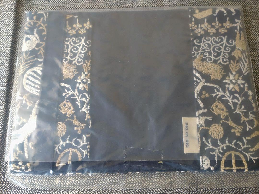 Amazon.co.jp: 倉敷意匠 点と線模様製作所刺繍ブックカバー cat