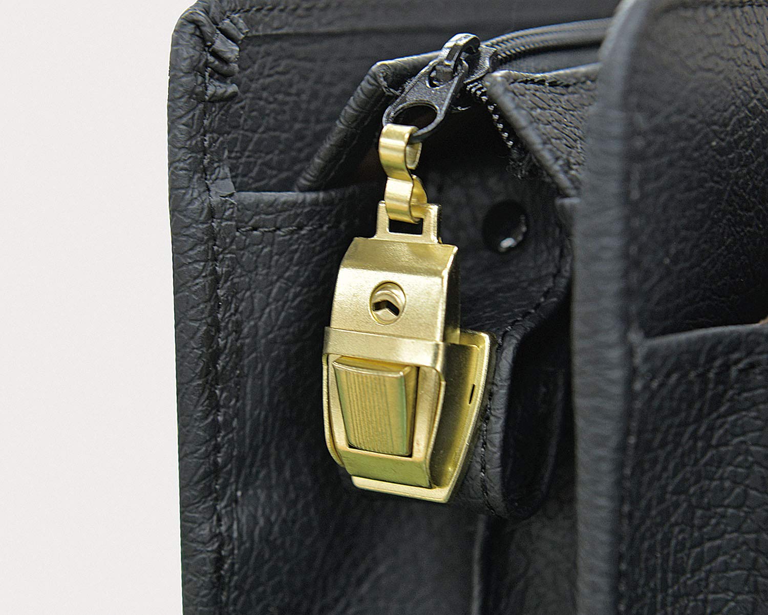 Amazon.co.jp: pvcブリーフバッグ 24-0209 : 文房具・オフィス用品