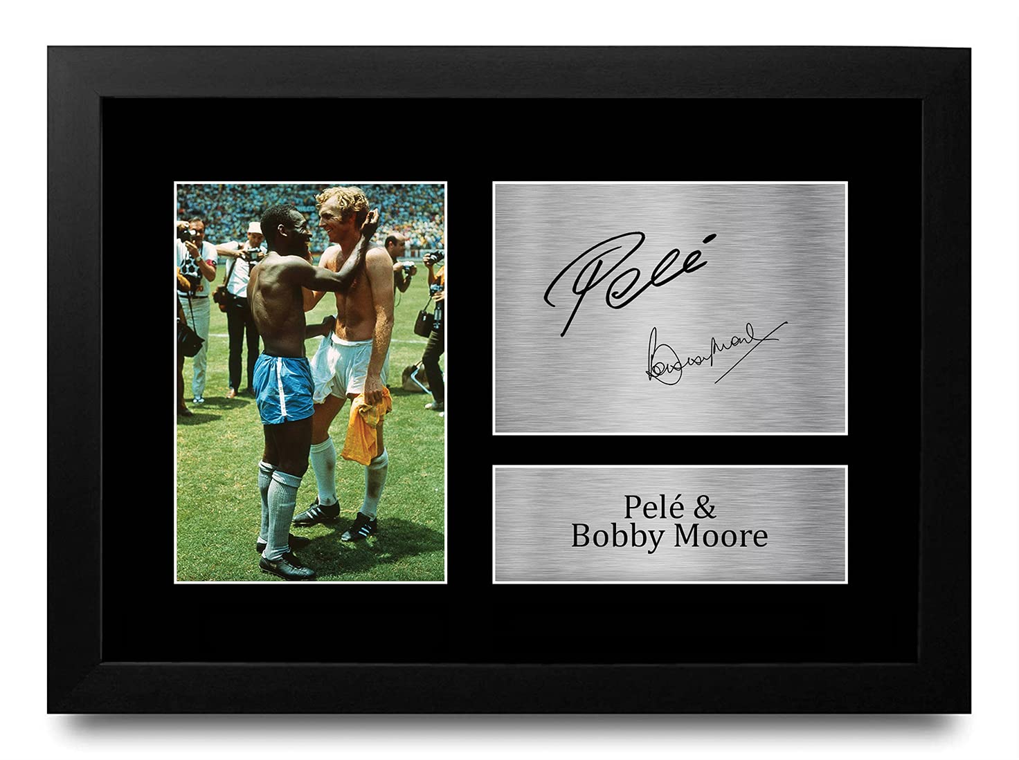 HWC Trading FR A4 Pele & Bobby Moore Iconic Footballers Gifts Printed Signed Autograph Picture for Football Fans and Supporters