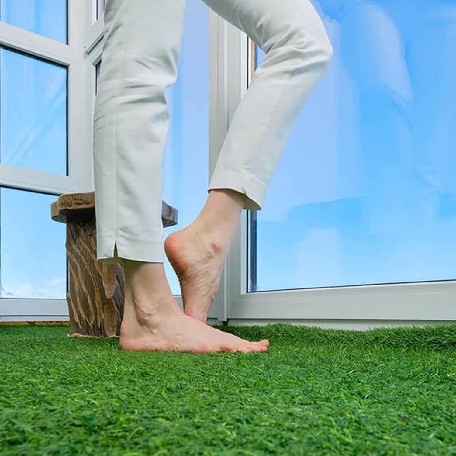 Artificial Grass Carpet, 15mm Dense with Drain Holes, Easy to Clean Garden Lawn Balcony Outdoor Lawn - Light Green (1 * 1m)