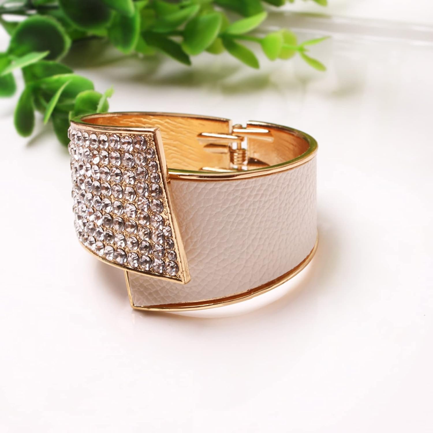 Napkin Buttons Napkin Rings Napkin Holders Napkin Buckle Leather Napkin Buckle Zinc Alloy Meal Buckle Mouth Cloth Circle Napkin Ring Model House Western Food Decora(