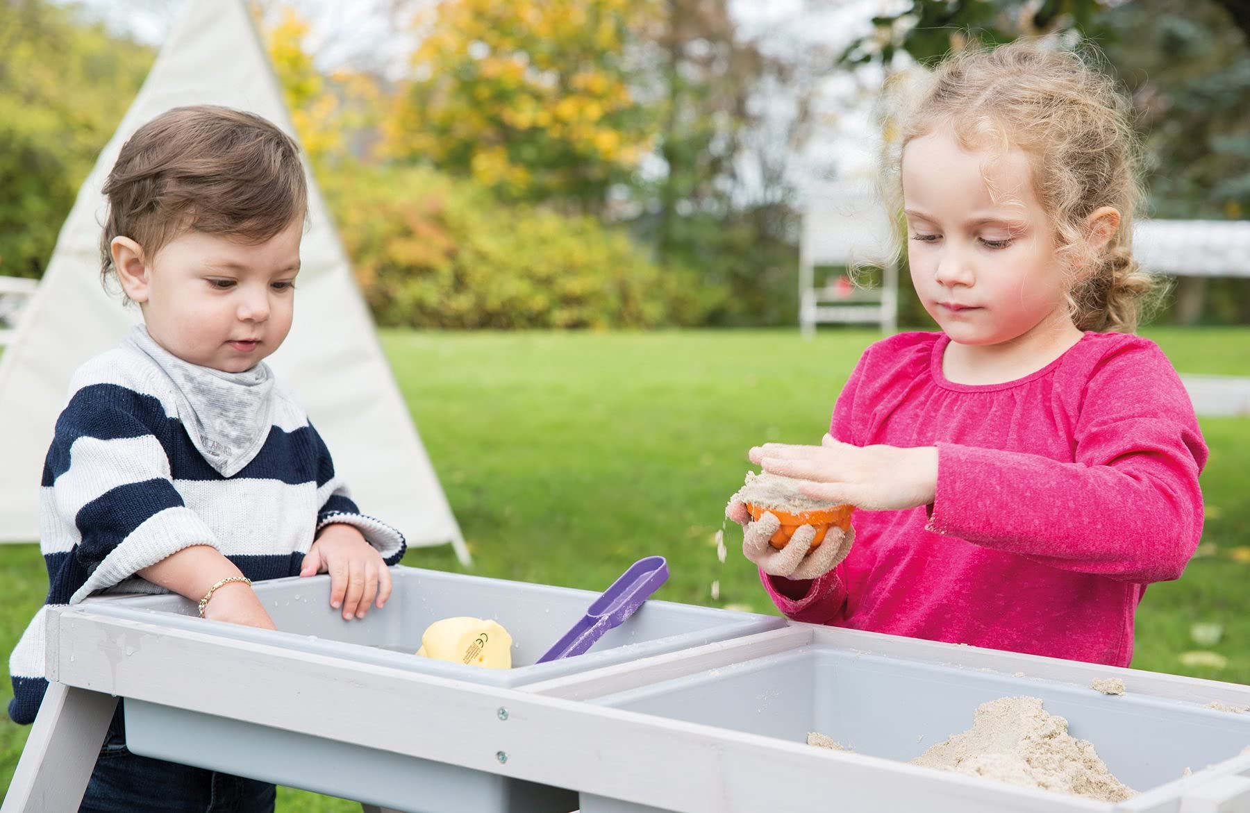 roba Set seggiolini per bambini Outdoor Deluxe con vaschette da gioco, set sedute in legno massello resistente alle intemperie e tavolo bricolage