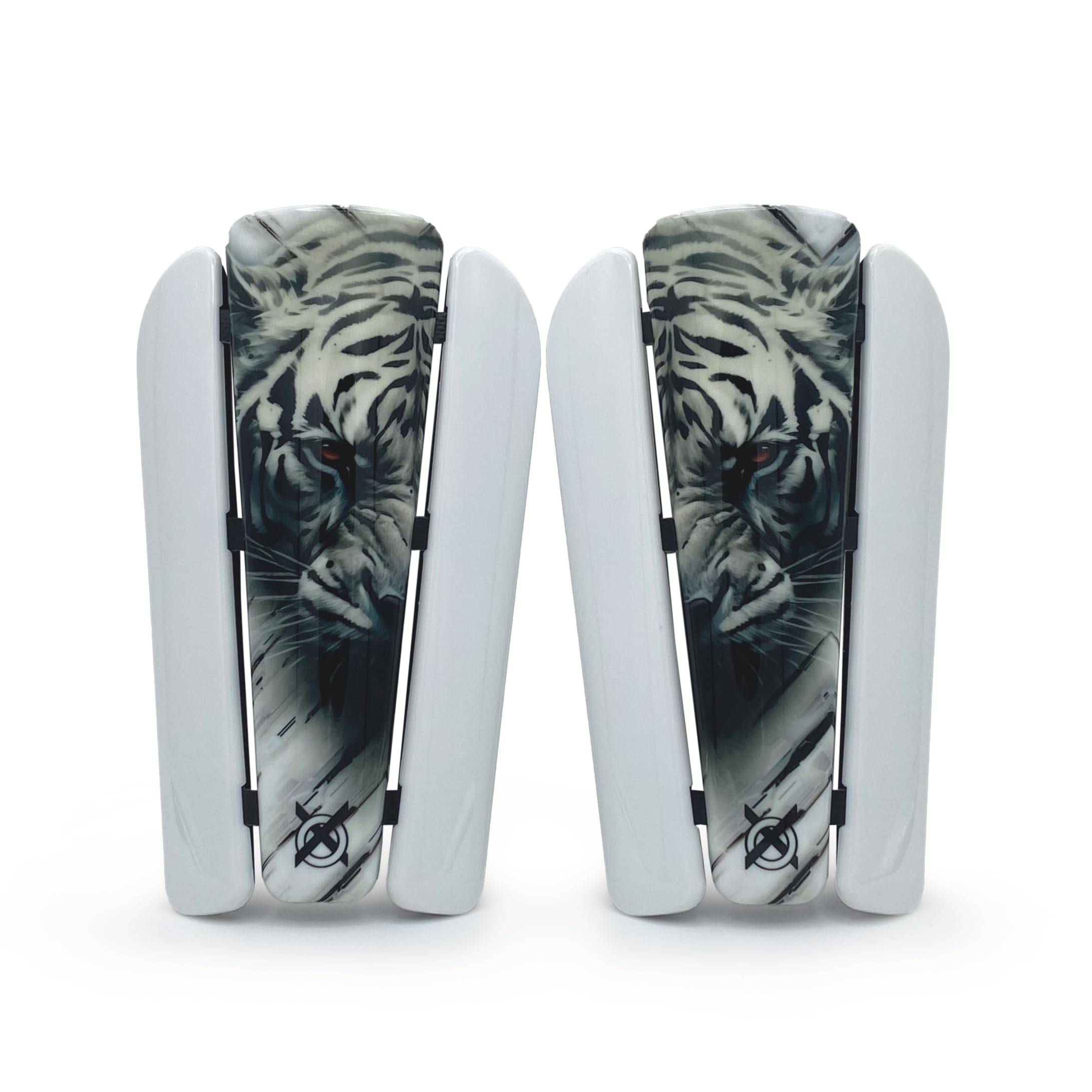 Parastinchi Da Calcio Giovani Adulti ad alta resistenza agli urti Made in Italy Protezione Completa. Comprese fasce di sostegno. Modello White Tiger