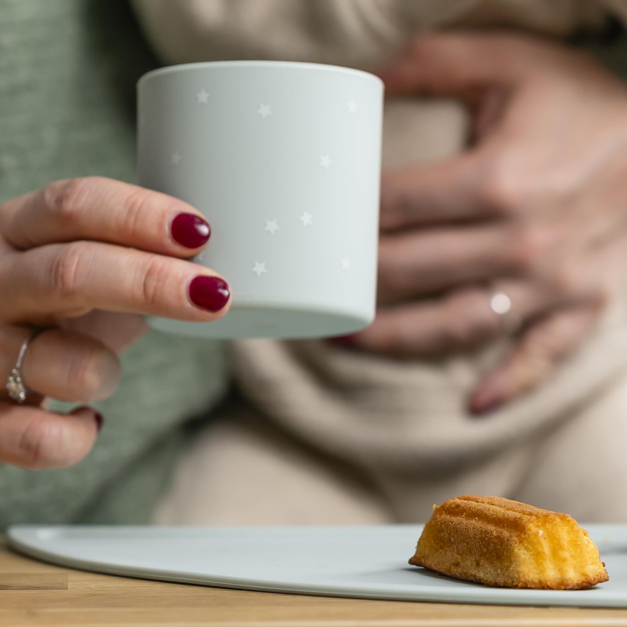Nattou Vajilla Infantil de Silicona, 4 Piezas, 1 Cuchara, 1 Bol con Tapa, 1 Taza para Beber, 1 Mantel Individual, Sin BPA, Silicona, Verde
