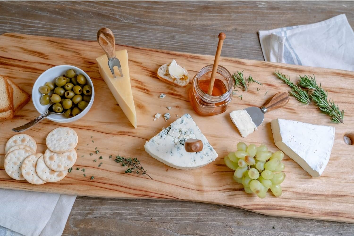HomeStock Rectangular Serving Tray - Natural Wood Tray for Food, Charcuterie, Breakfast - Elegant Kitchen Decor 27.5"