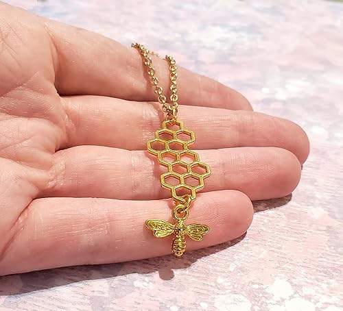 Miniatura 3 de Bee and Honeycomb Necklace in Gold