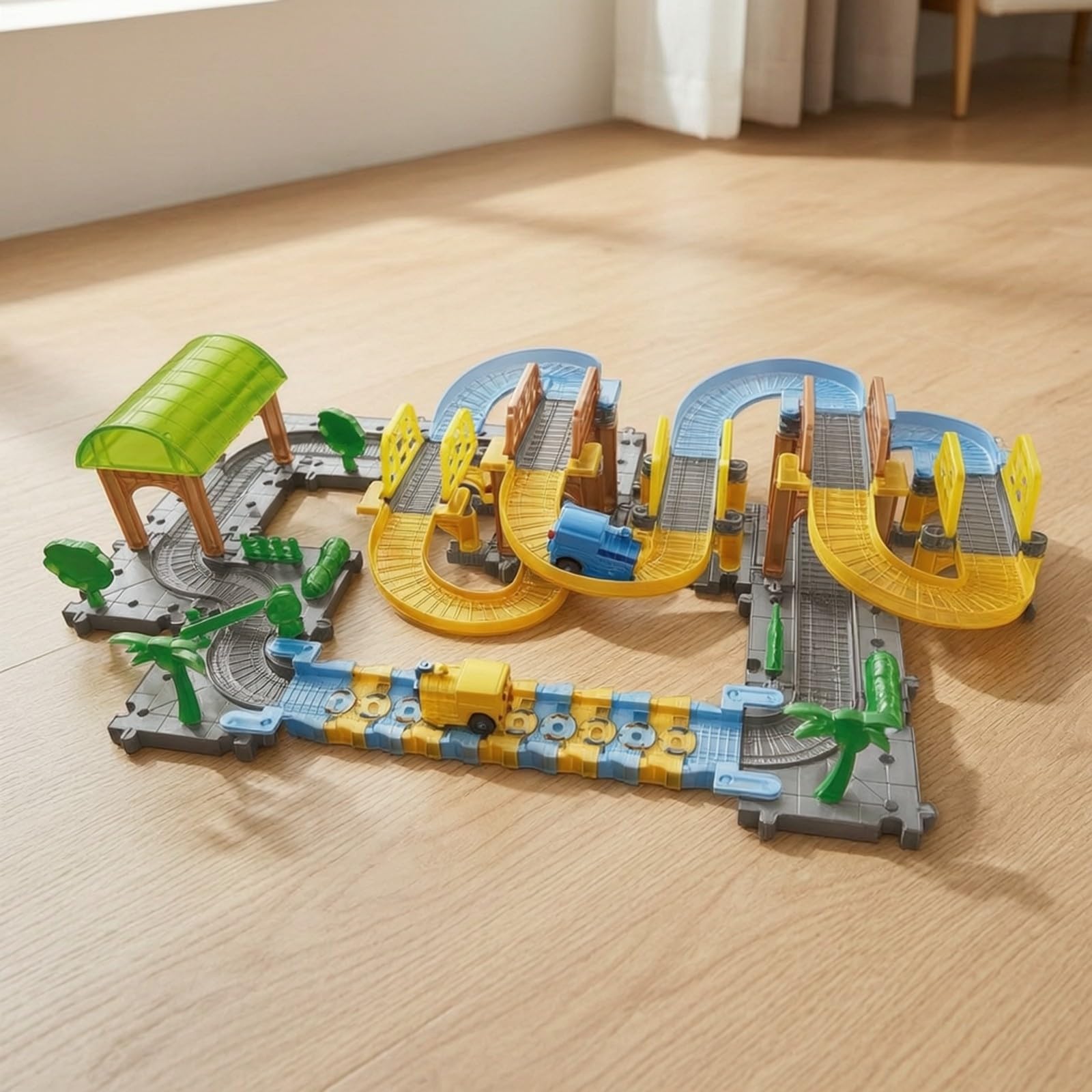 Set Trenino con Binari in Plastica Inrattivo Giocattolo con Trenino a Batria Sicuro Pista Ti Rampe per Bambini 7-14 Anni