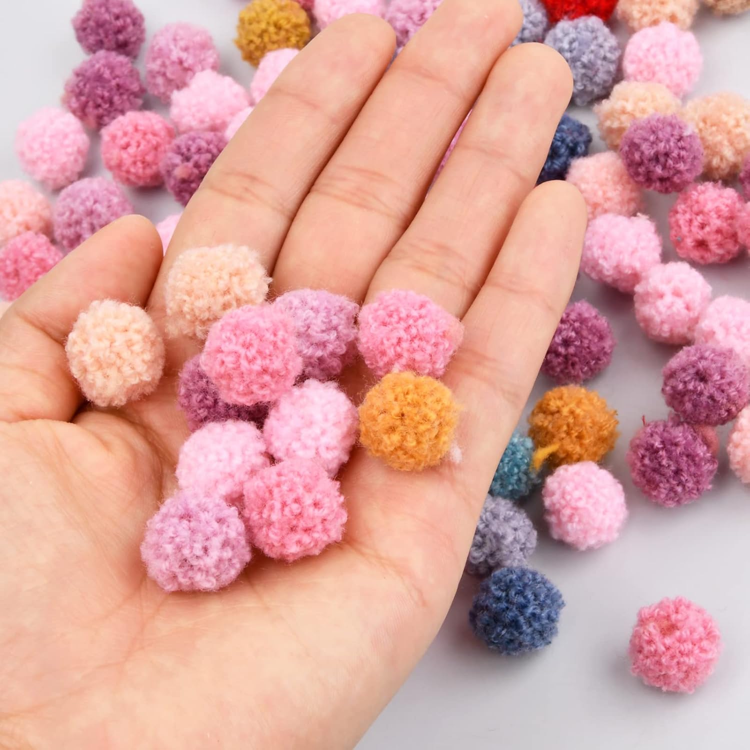 Anseom Pack of 100 Colourful Pompoms for Crafts, 12 mm, Colourful Felt Balls, Pompom Balls, Craft Pompom, Mini Pom Pom Balls for Jewellery, DIY, Home Decorations