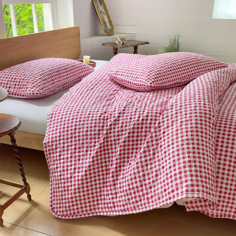 NSNLGSGC Red Gingham Queen Quilt Set, Soft Pre-Washed Microfiber Red Plaid Queen Bedspread, Lightweight Checked Summer Quilt, Grid Bedding Coverlets for All Seasons (Includes 1 Quilt, 2 Pillow Shams) - Image 6