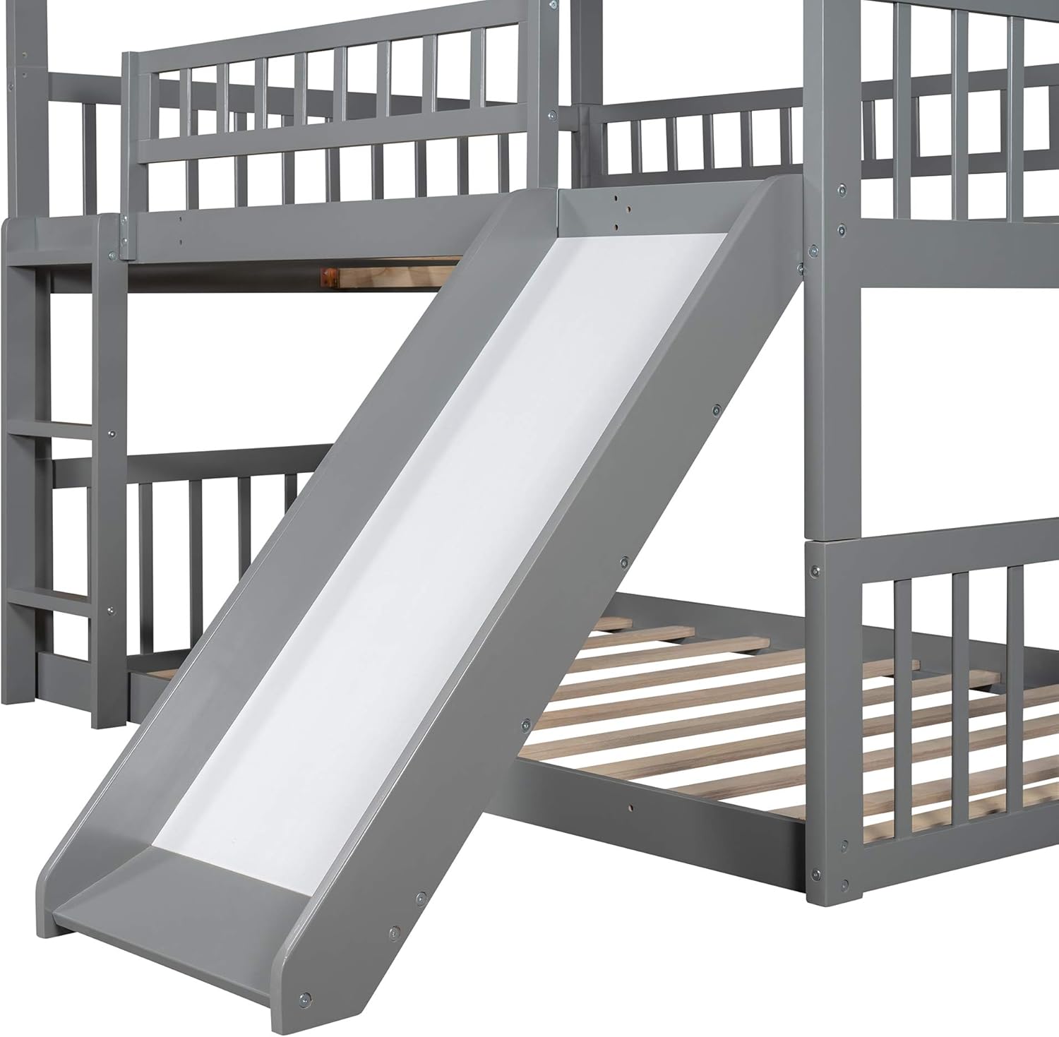 Close-up of the slide on RuiSiSi Triple Bed