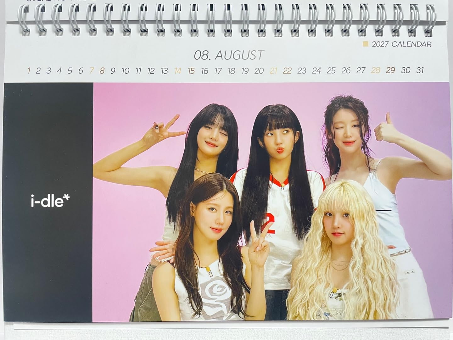 Amazon.co.jp: ヨジャアイドル グッズ 2026年-2027年 2年分 卓上